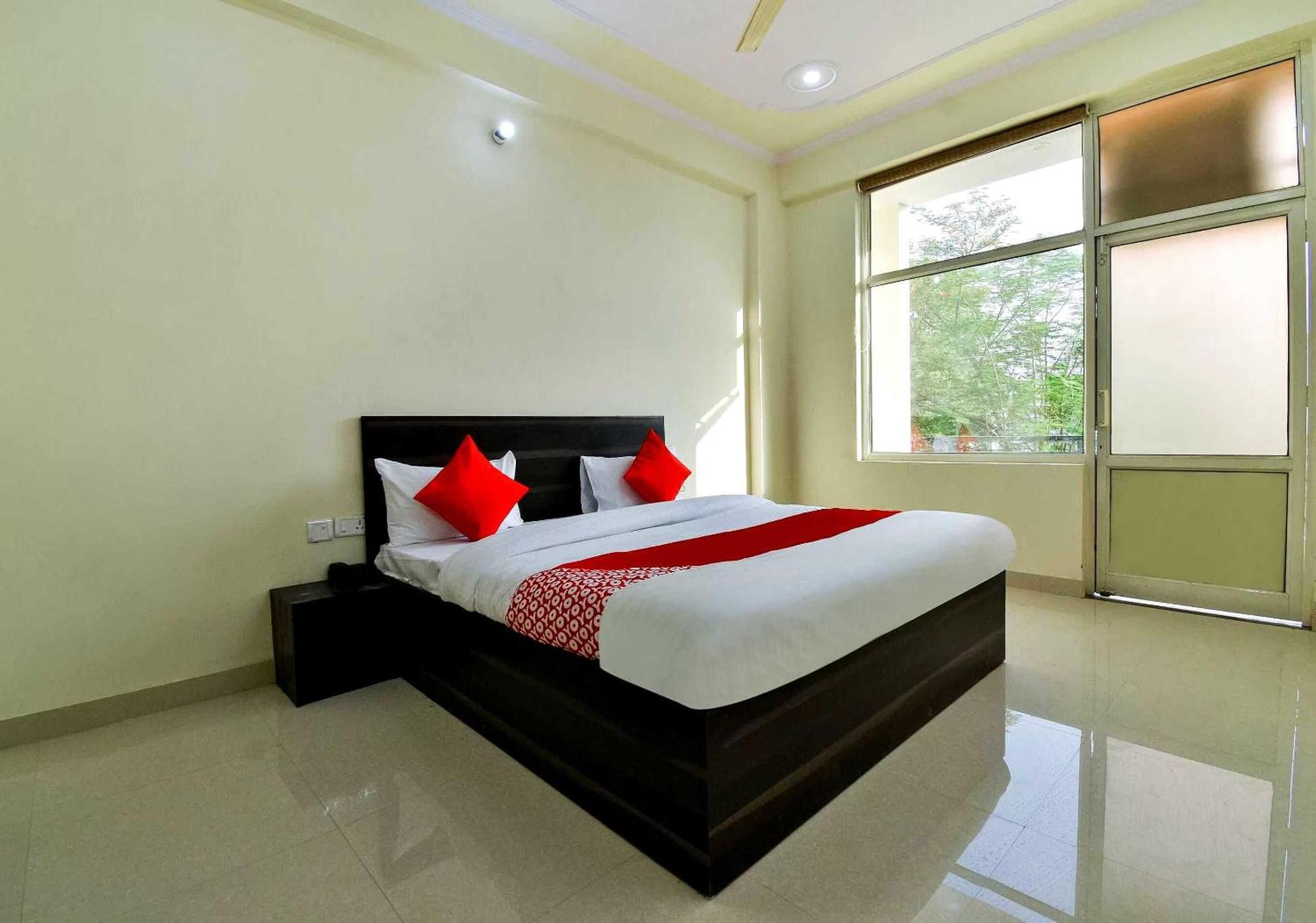 Collection O Arjun Palace & Banquet Hotel Jaipur