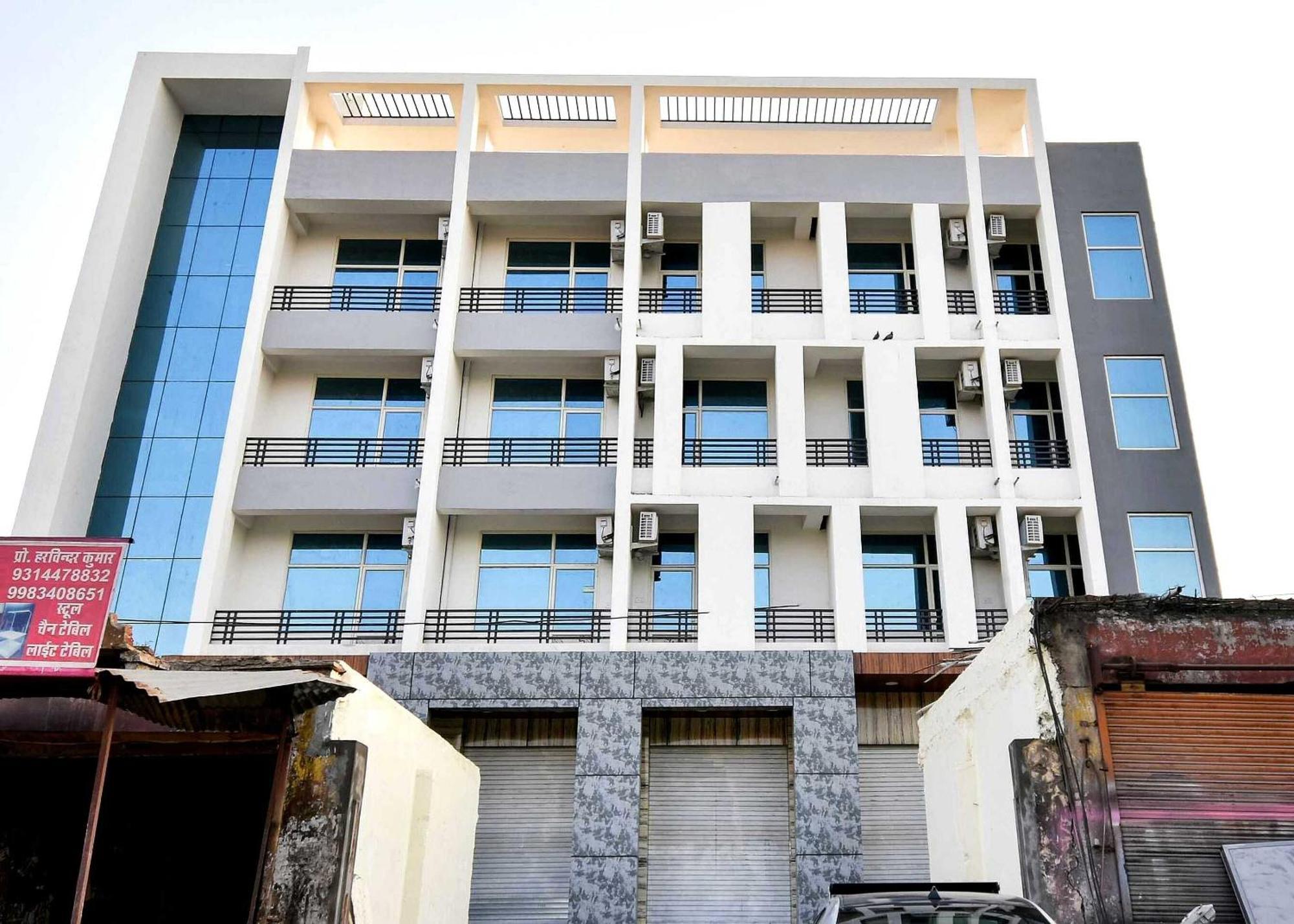 Collection O Arjun Palace & Banquet Hotel 3*