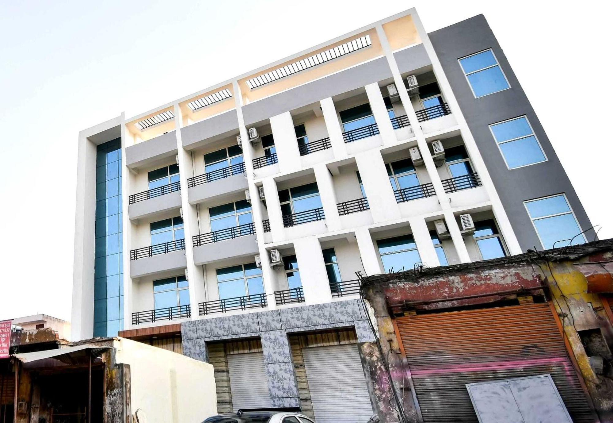 Collection O Arjun Palace & Banquet Hotel 3*