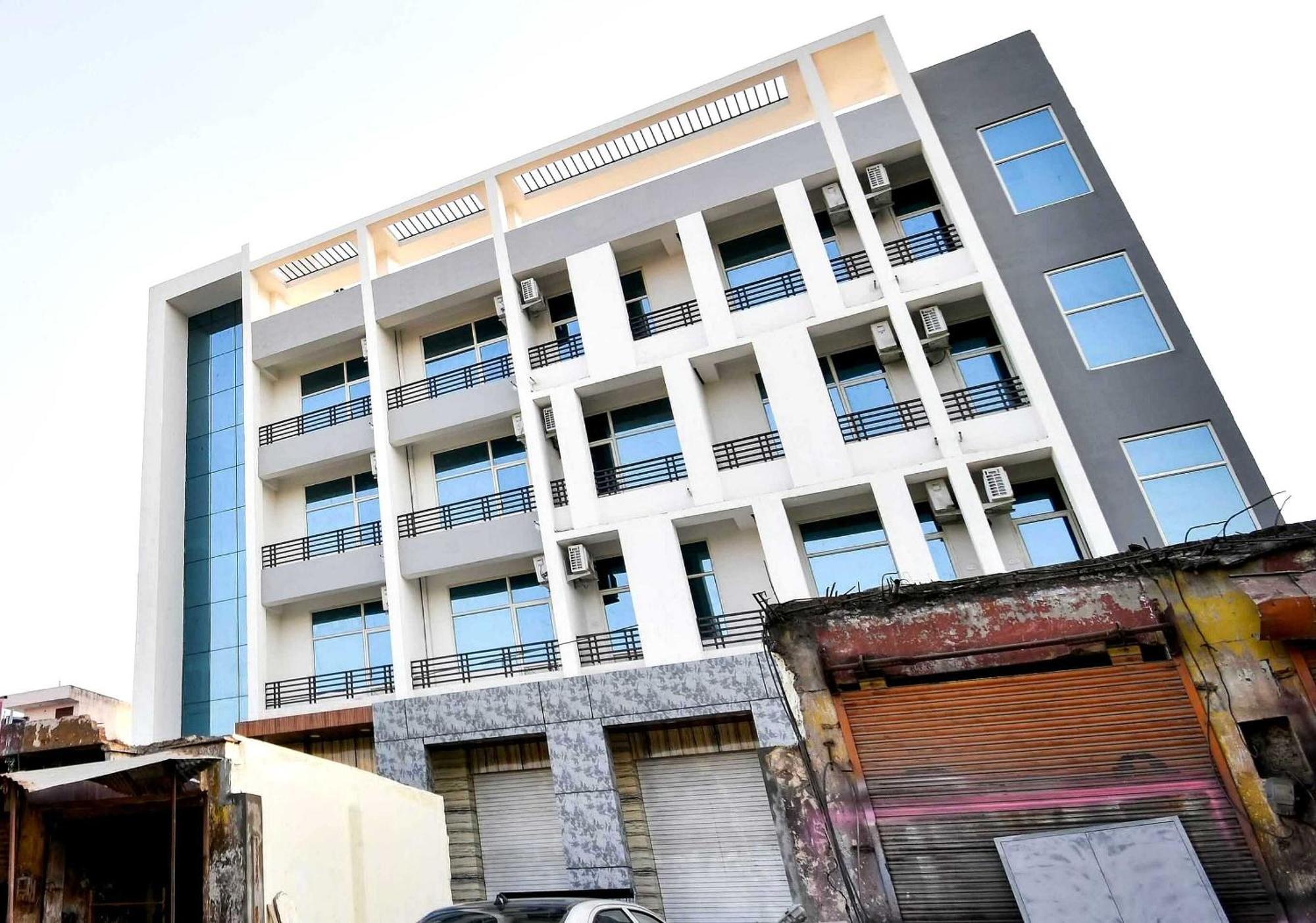 Collection O Arjun Palace & Banquet