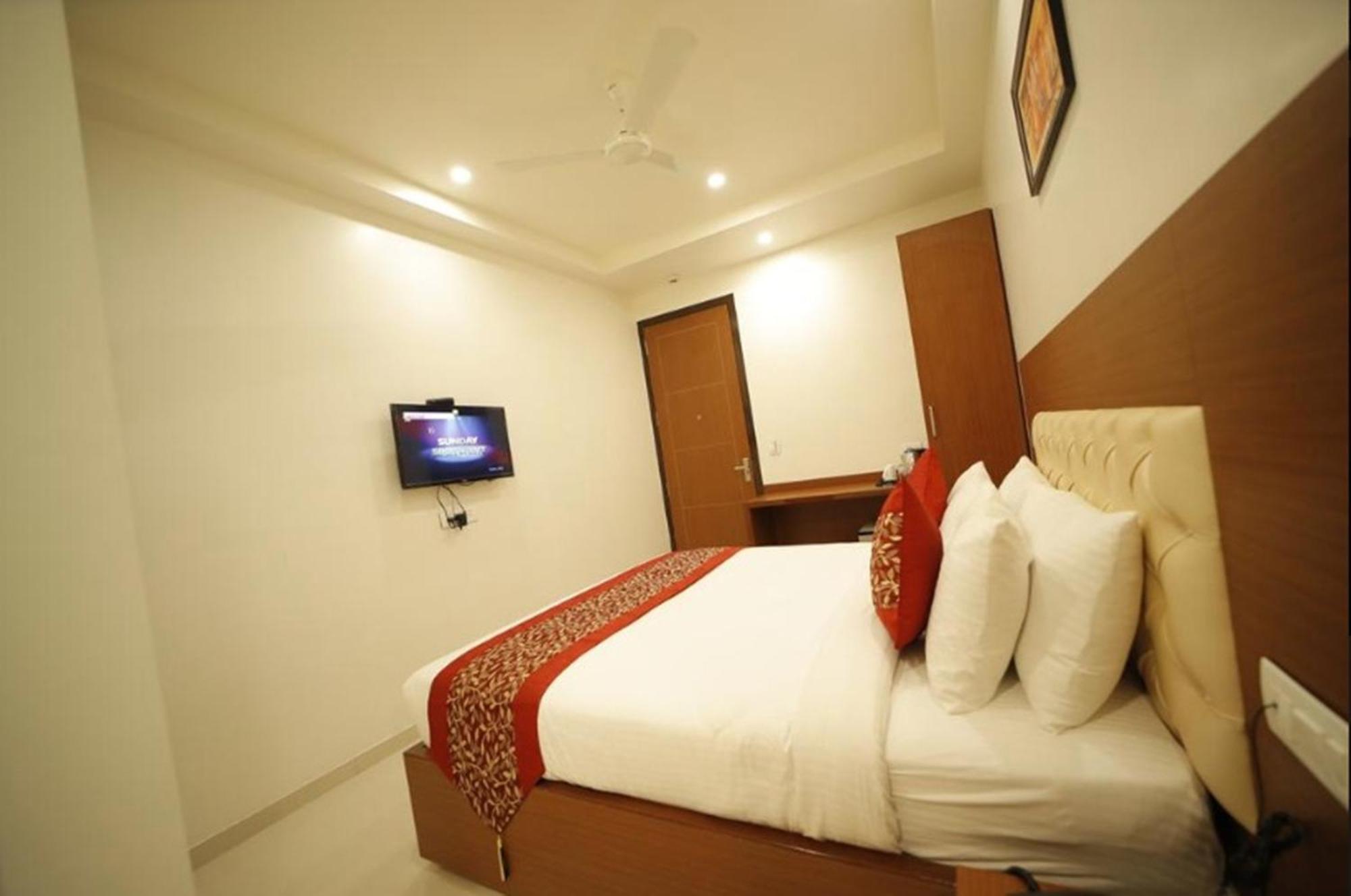 Amer Valley Hotel Jaipur