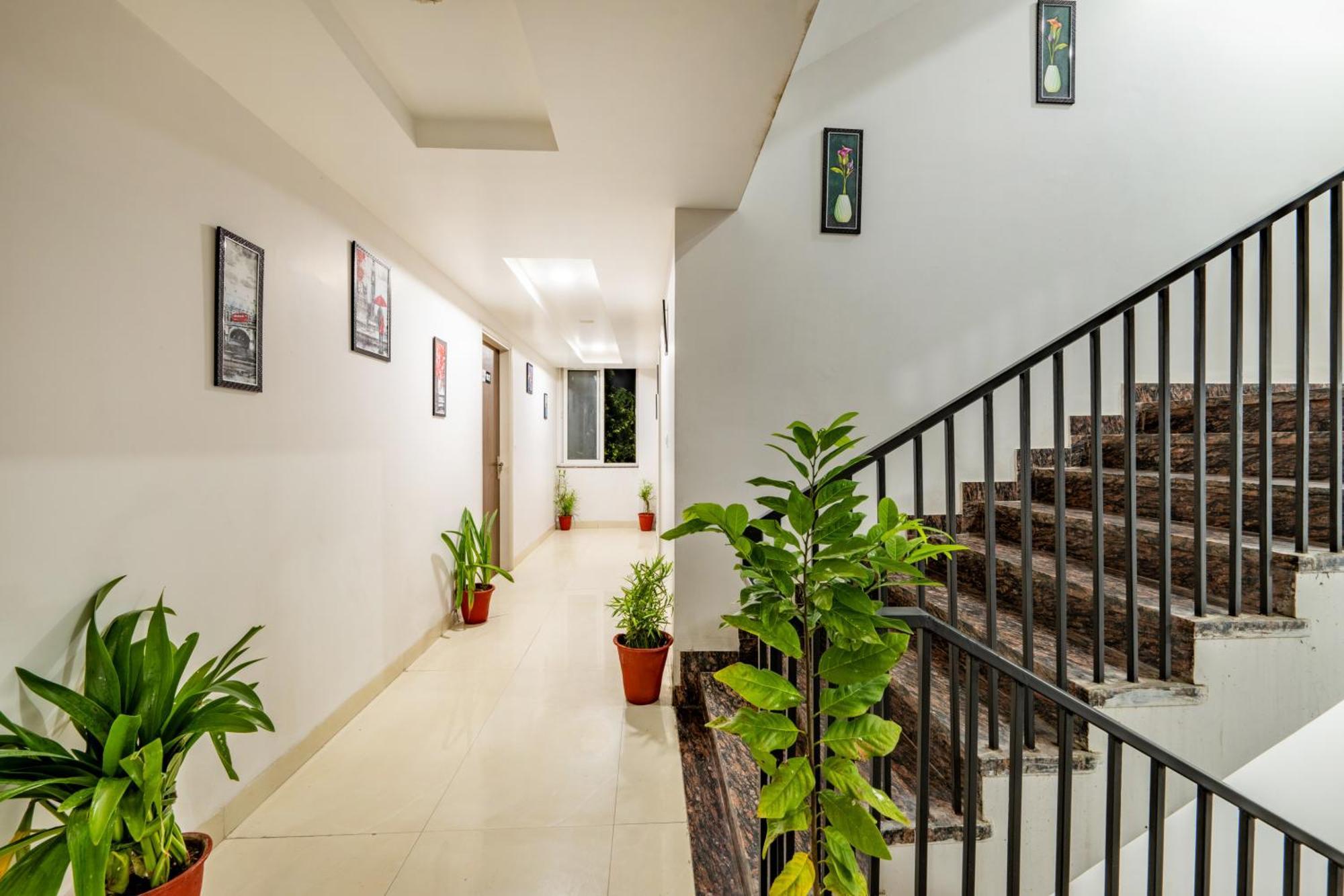 Shiv Mahima Hotel 3*