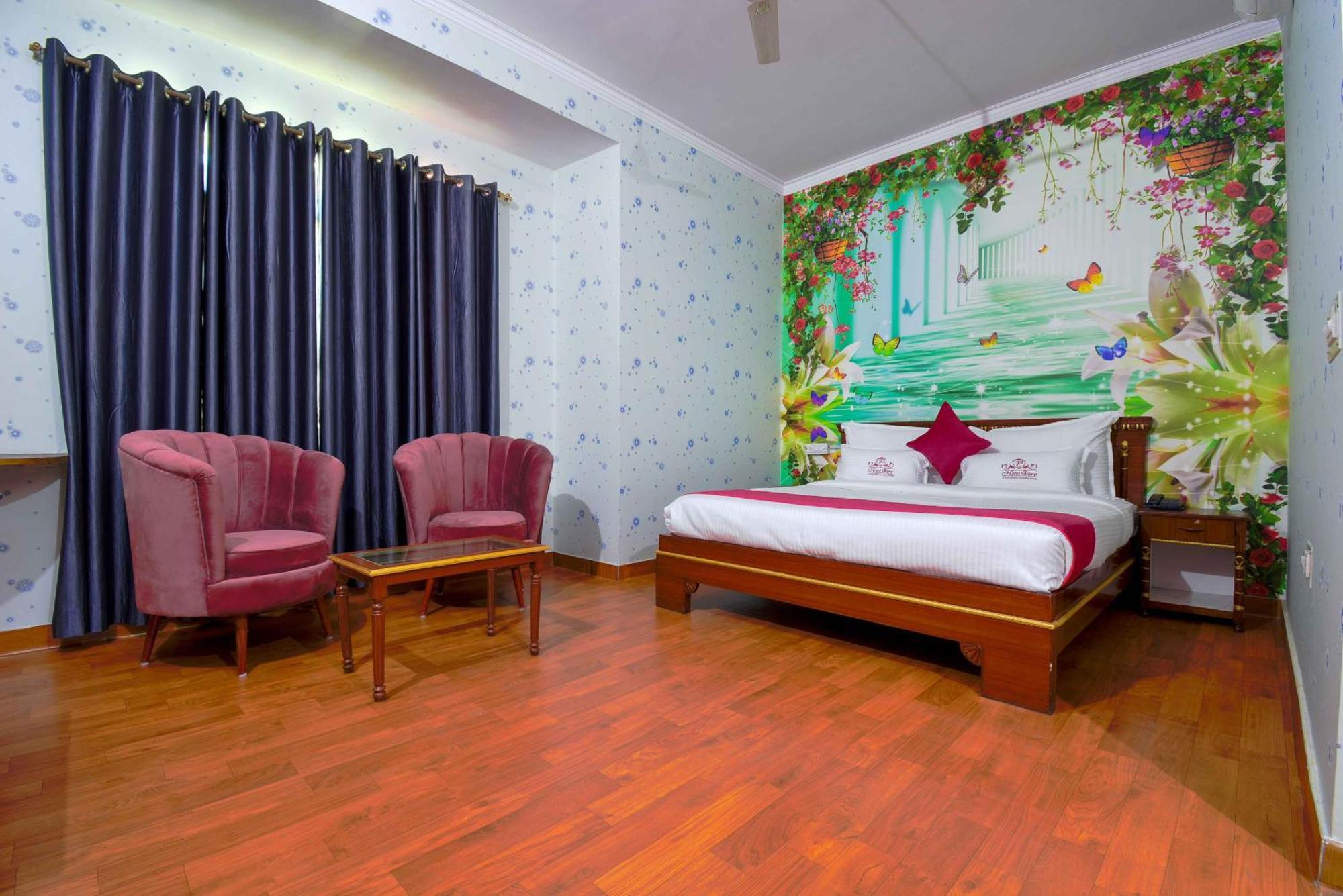 Parv Hotel 3*
