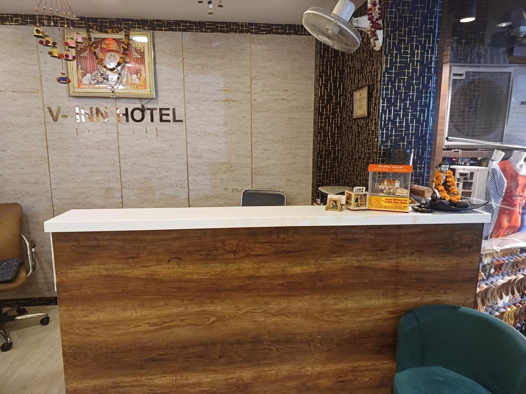 V Sindhi Camp Hotel 3*