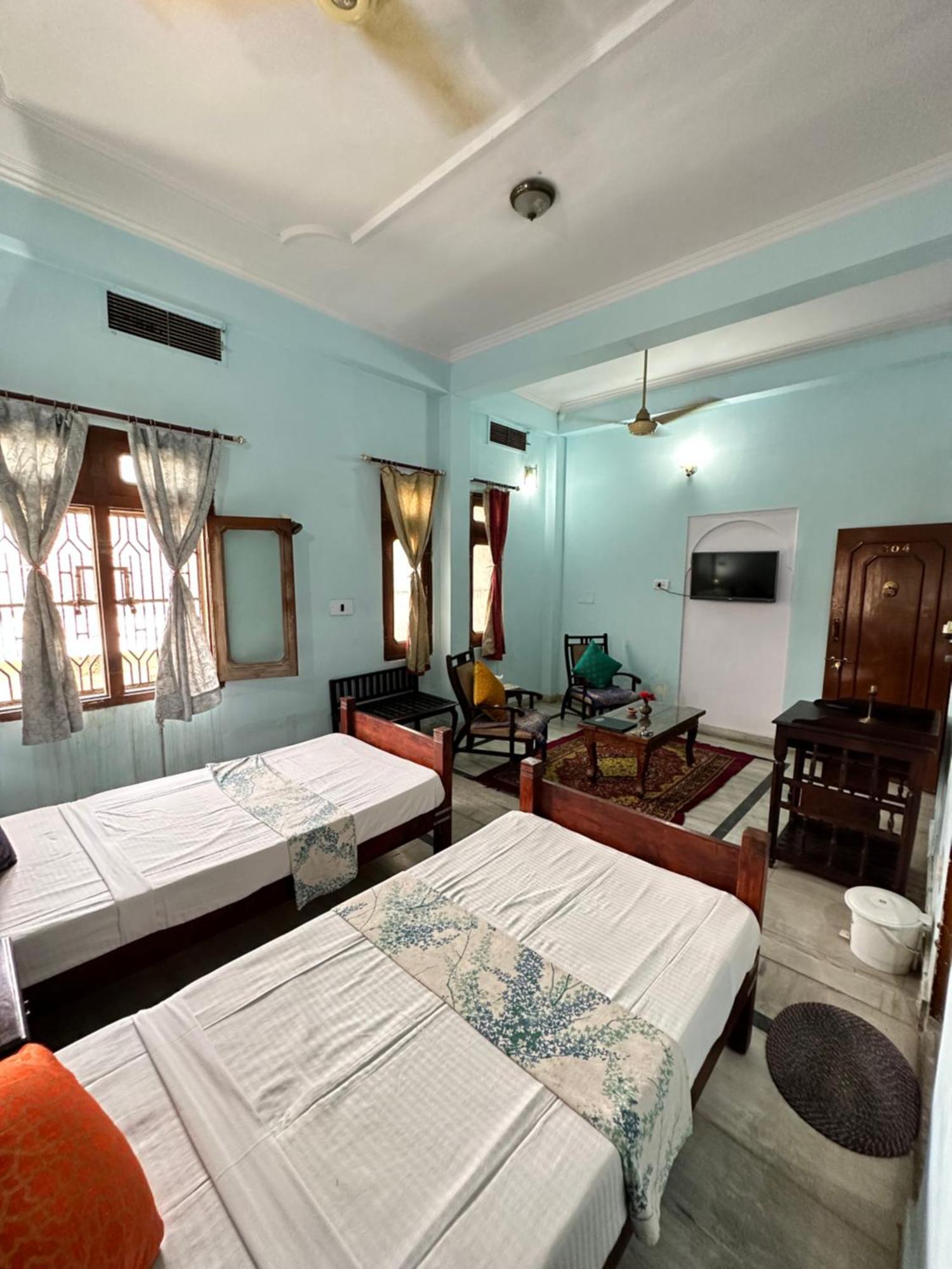 Rawla Mrignayani Palace 3*