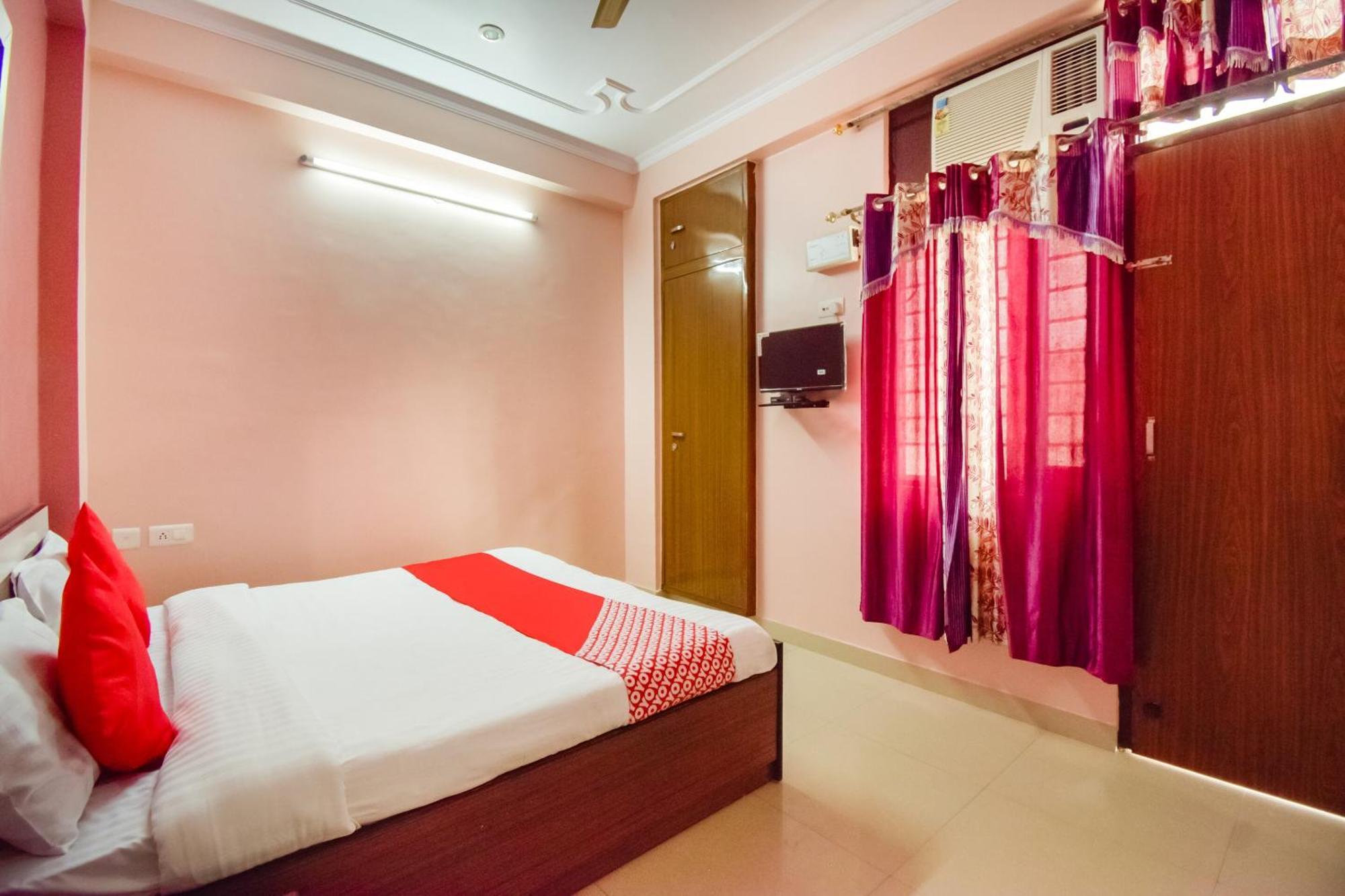 Hotel Oyo Castle Komal 3*