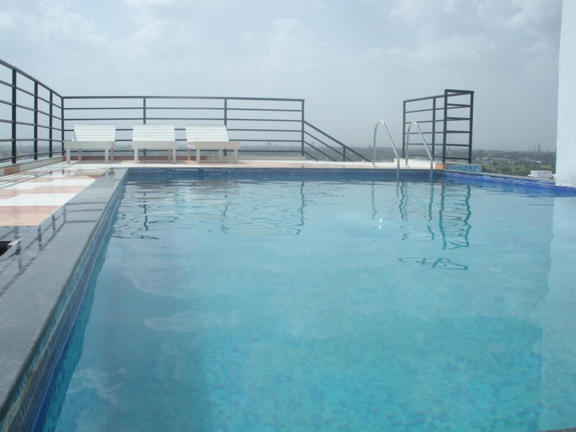 Libra Lords Inn, 3*