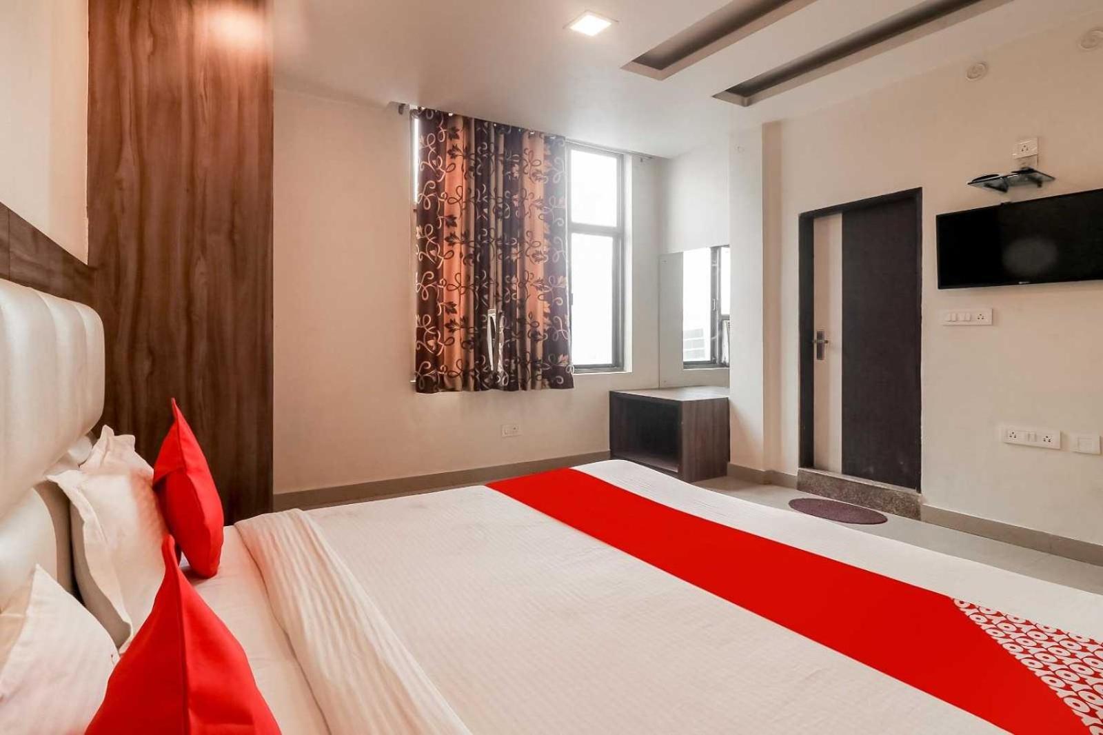 Flagship Metro View 3* Jaipur