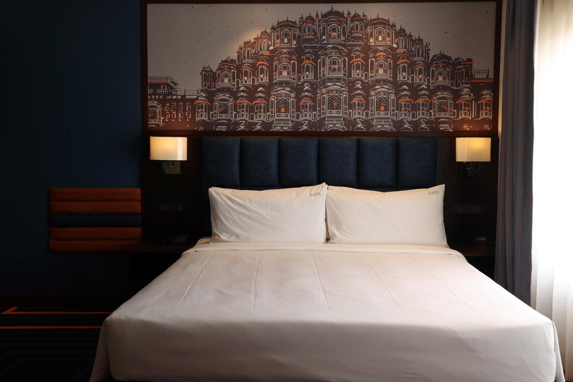 Hotel Express & Gopalpura 4*