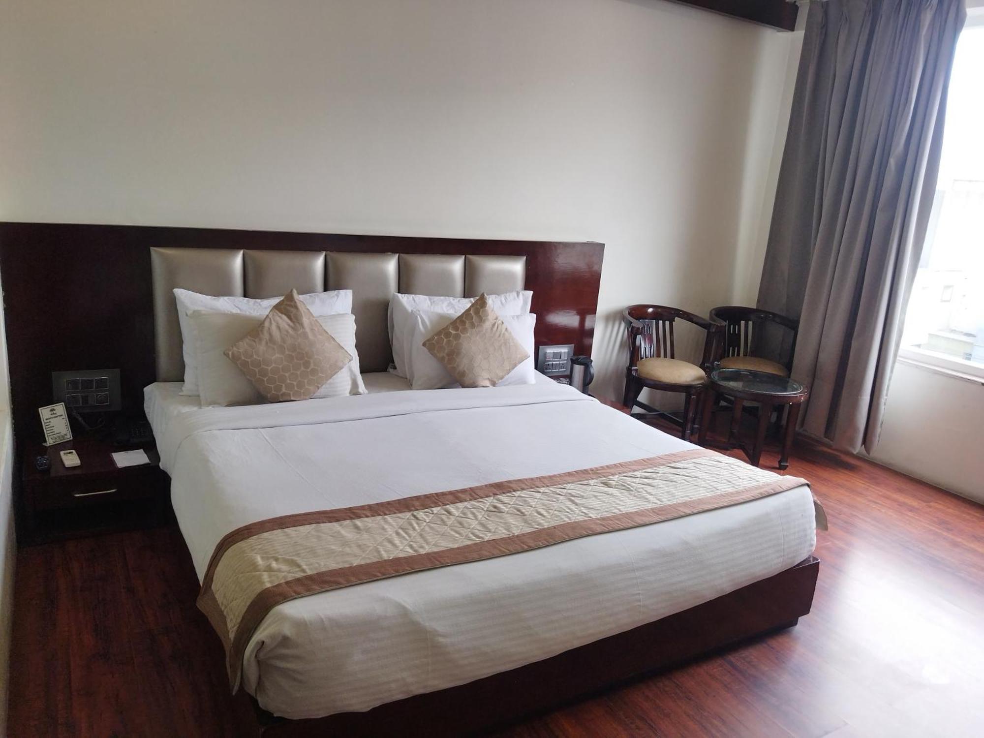 Tgi Apple Hotel Jaipur