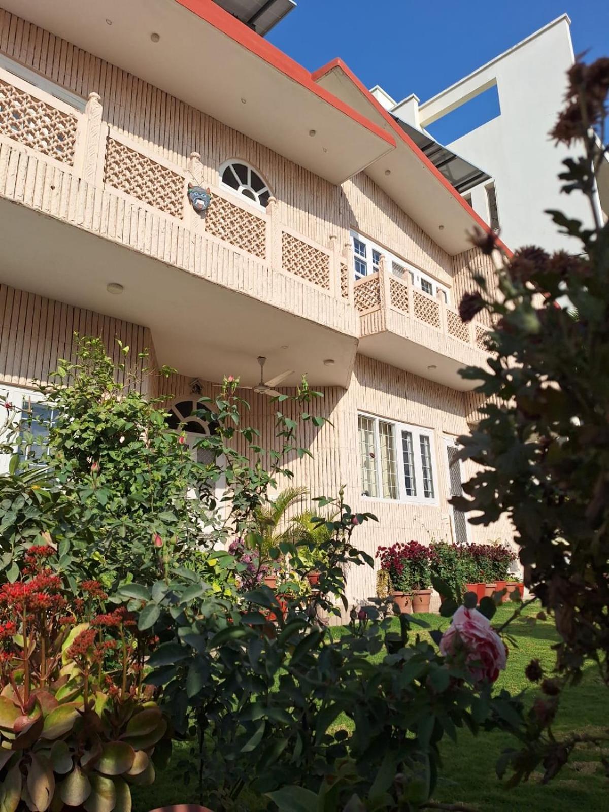 Chandranita Homestay *