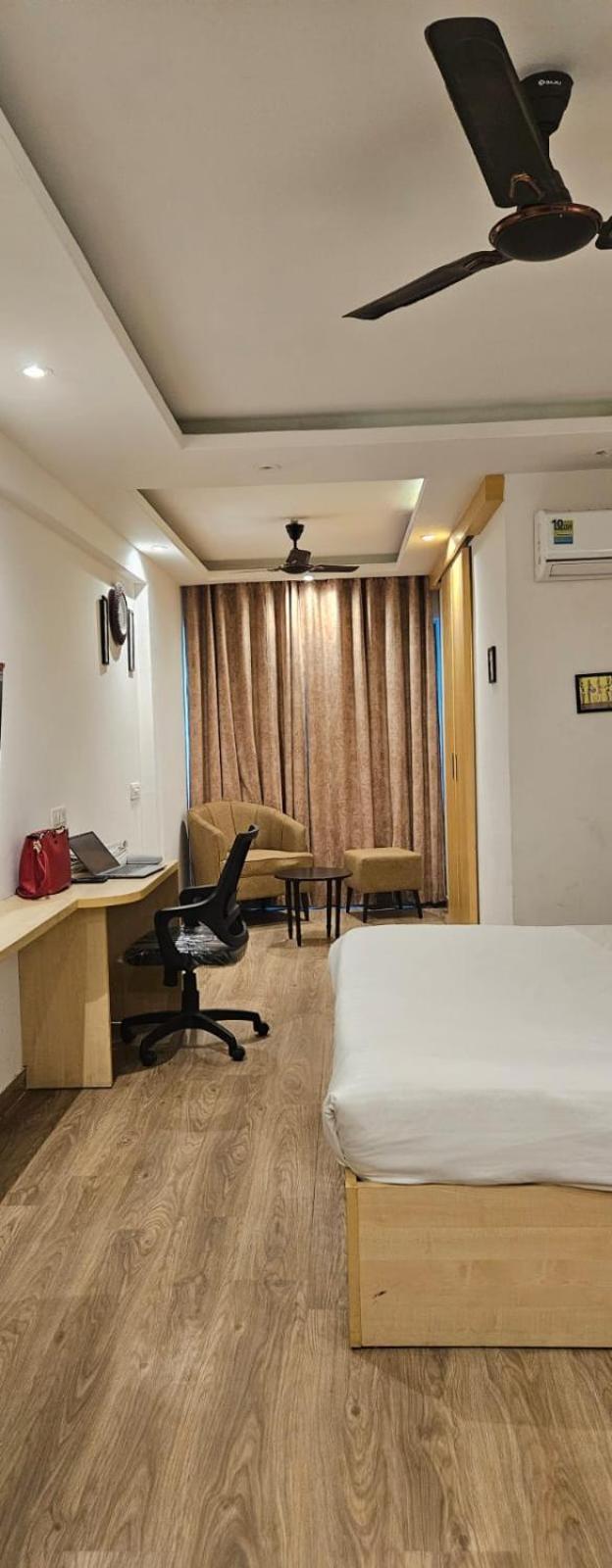 Hotel The Grand And Studio M Leo