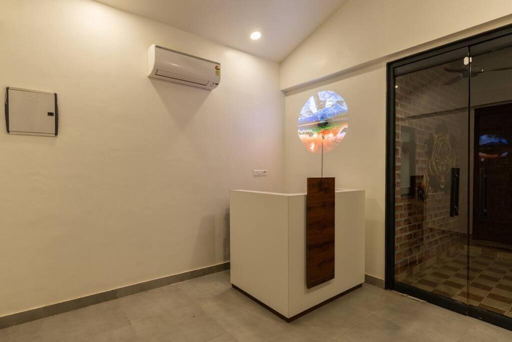 Tarshal Outhouse To Relax In Villa Jaipur