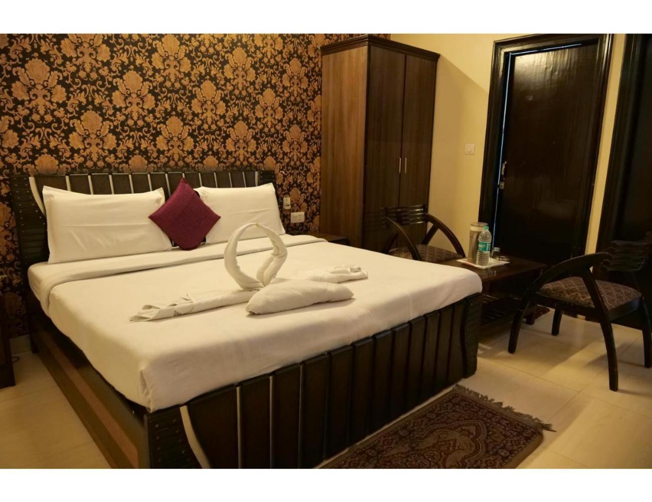 Jinendra * Jaipur