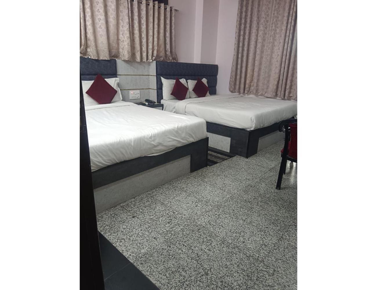 Jinendra * Jaipur