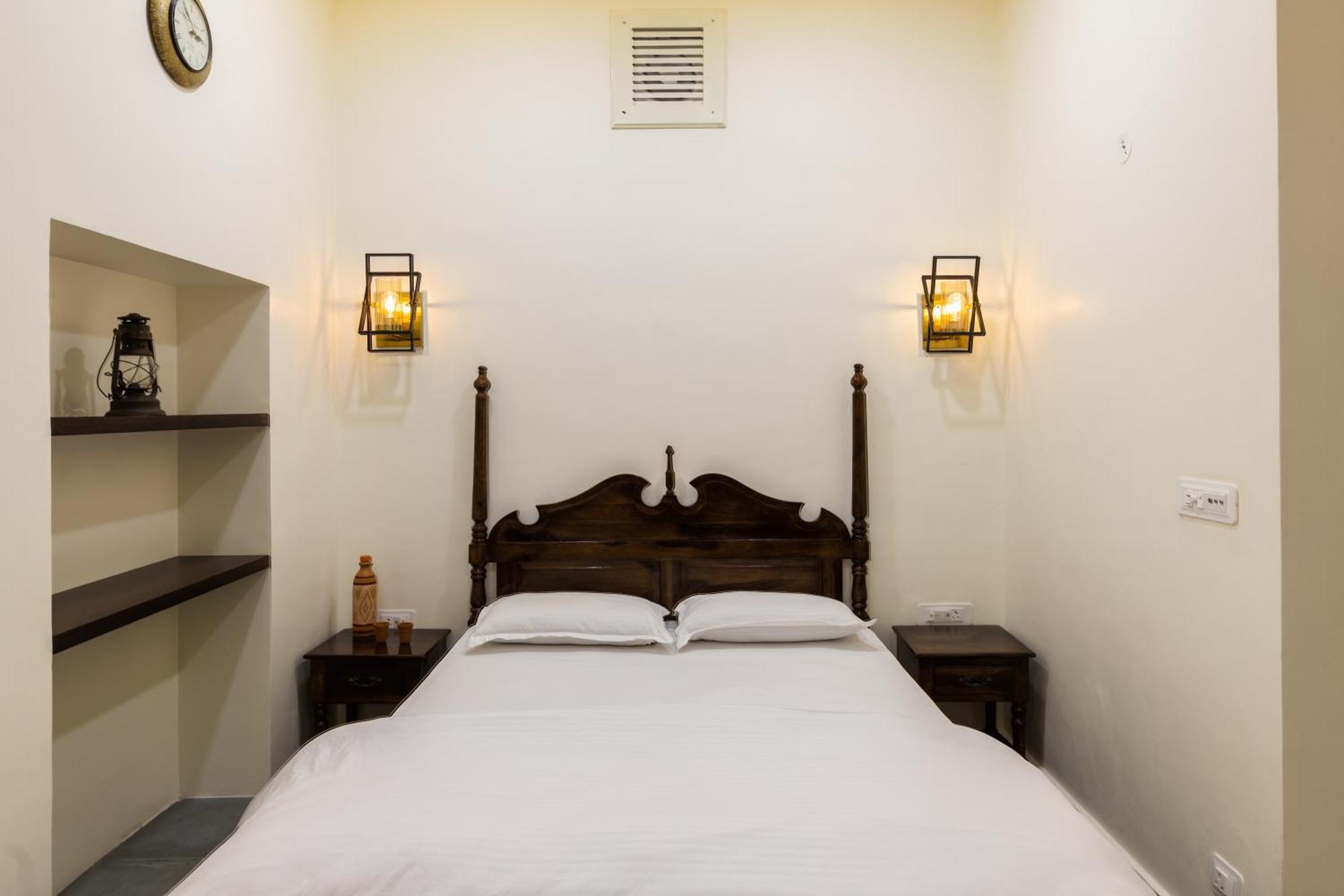 Bed & Breakfast Heart Of The By Rashmi *
