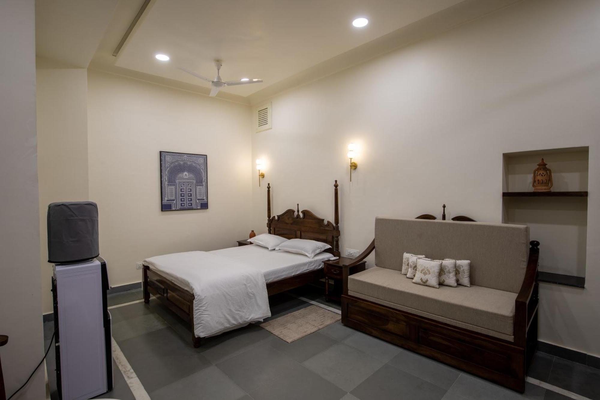 Bed & Breakfast Heart Of The By Rashmi