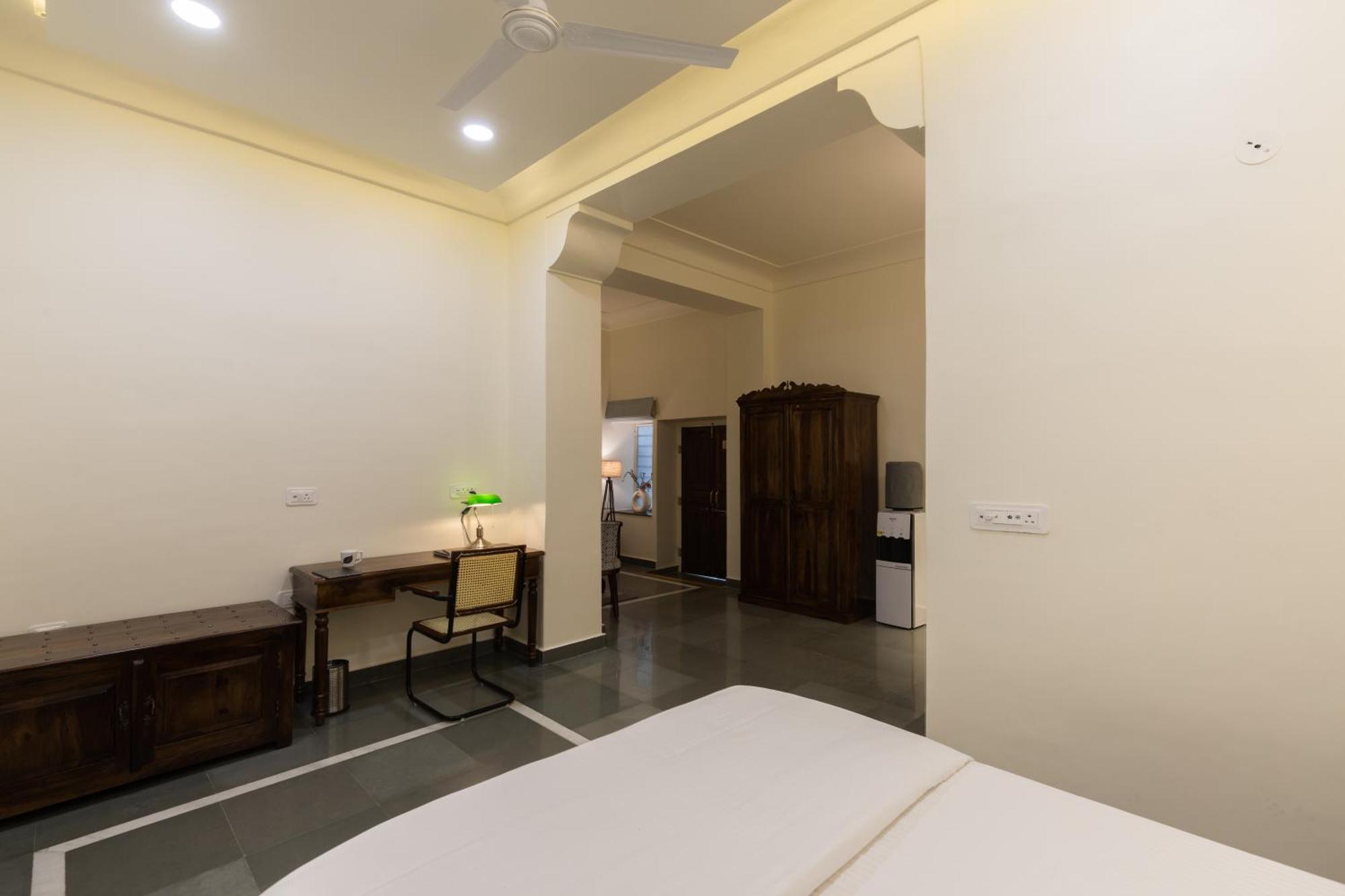 Heart Of The By Rashmi Bed & Breakfast