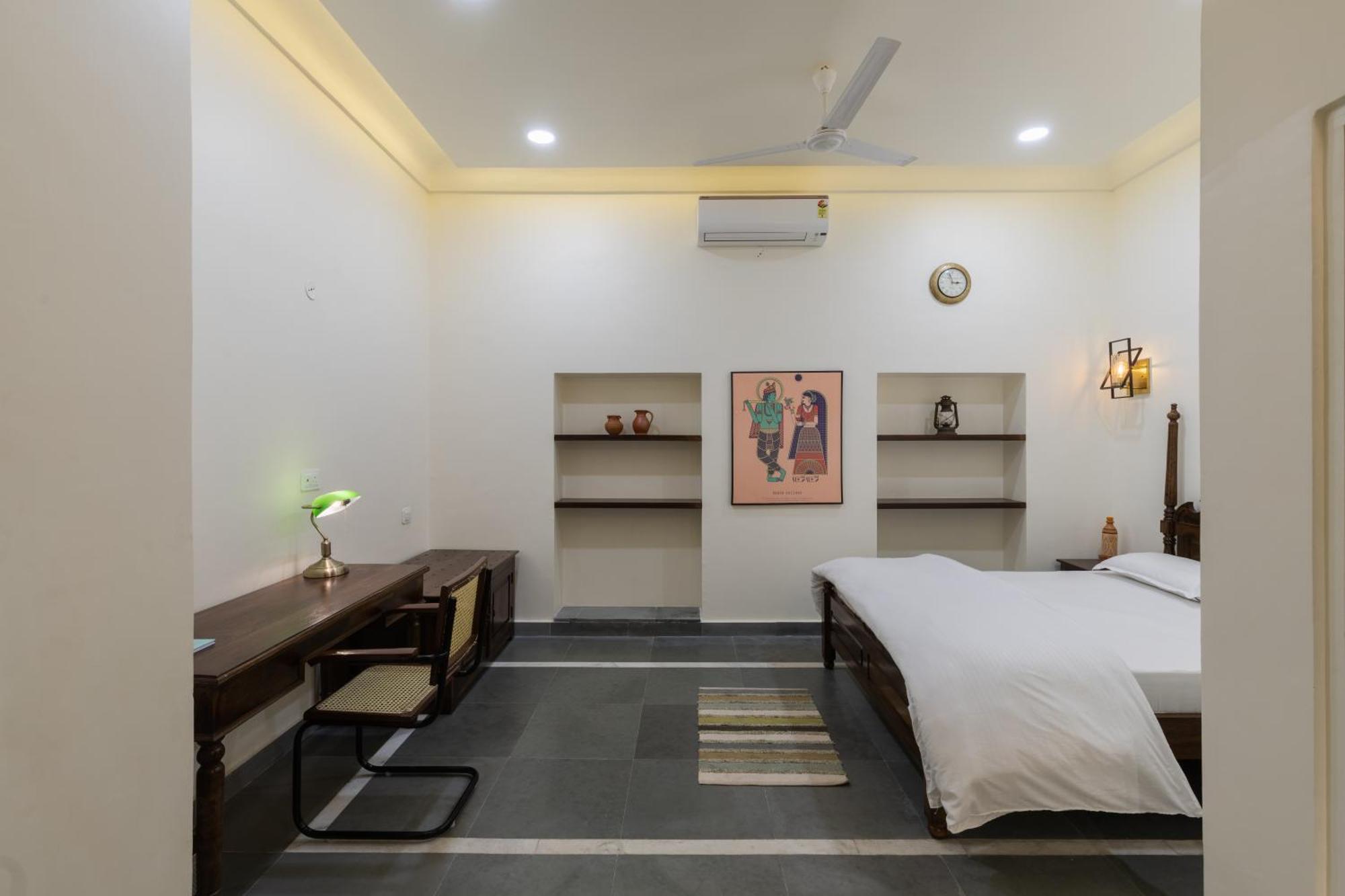 Bed & Breakfast Heart Of The By Rashmi *