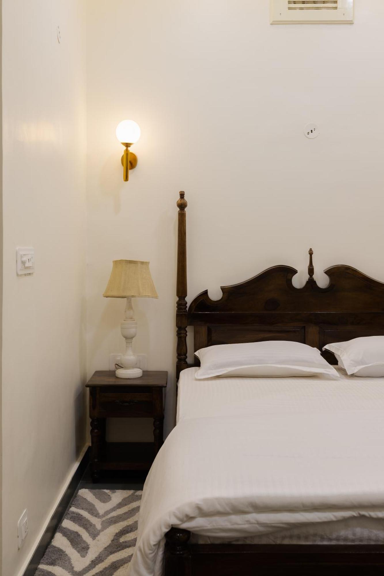 Heart Of The By Rashmi Bed & Breakfast *