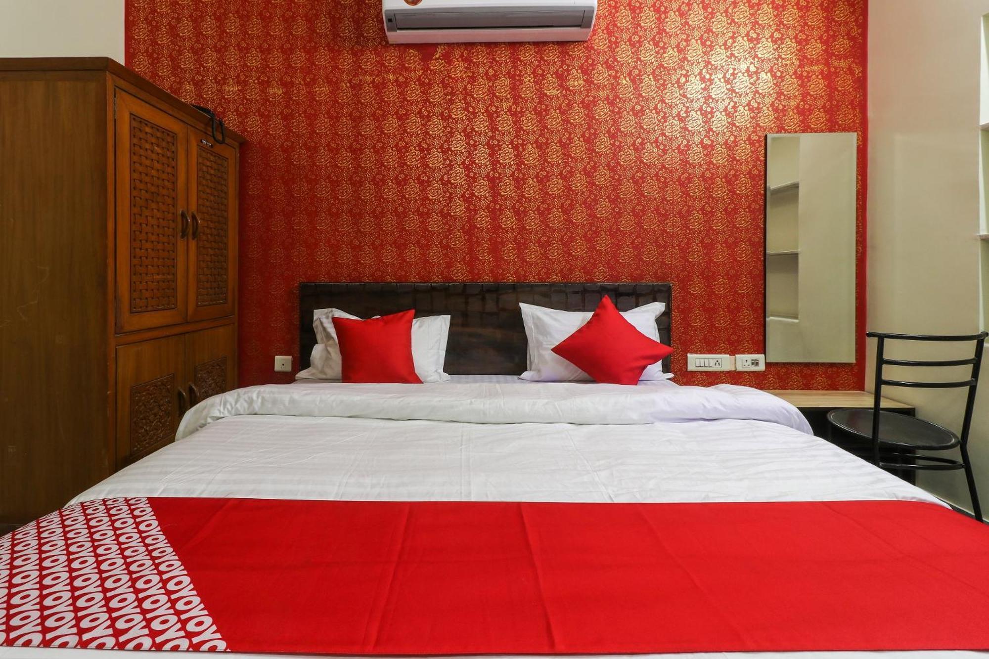 Hotel Collection O 26857 Royal Heritage 3*