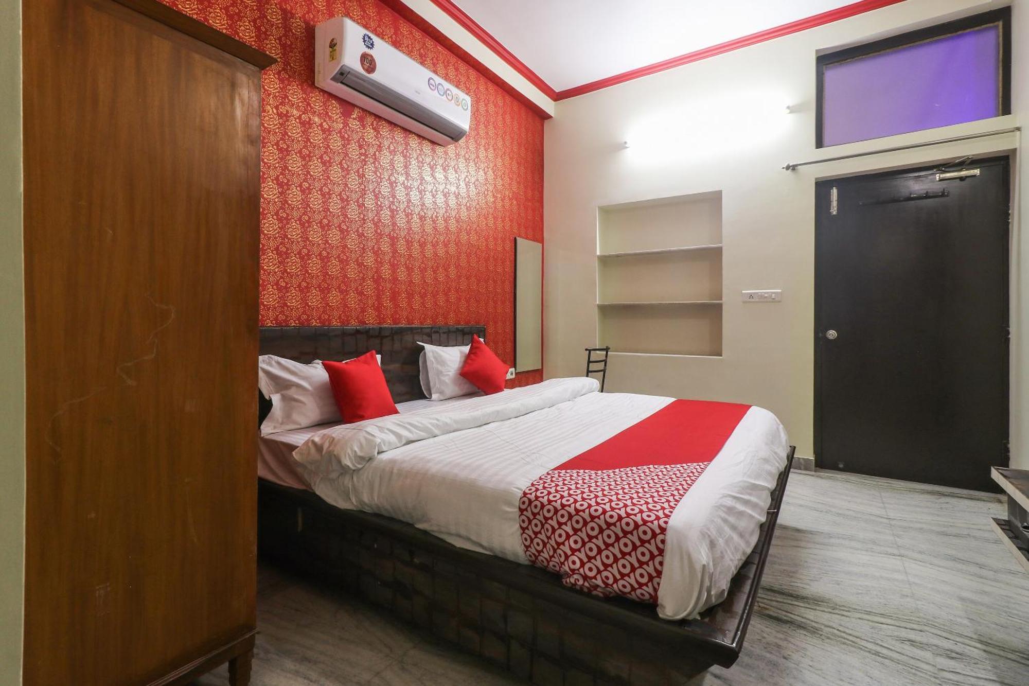 Collection O 26857 Royal Heritage Hotel 3*