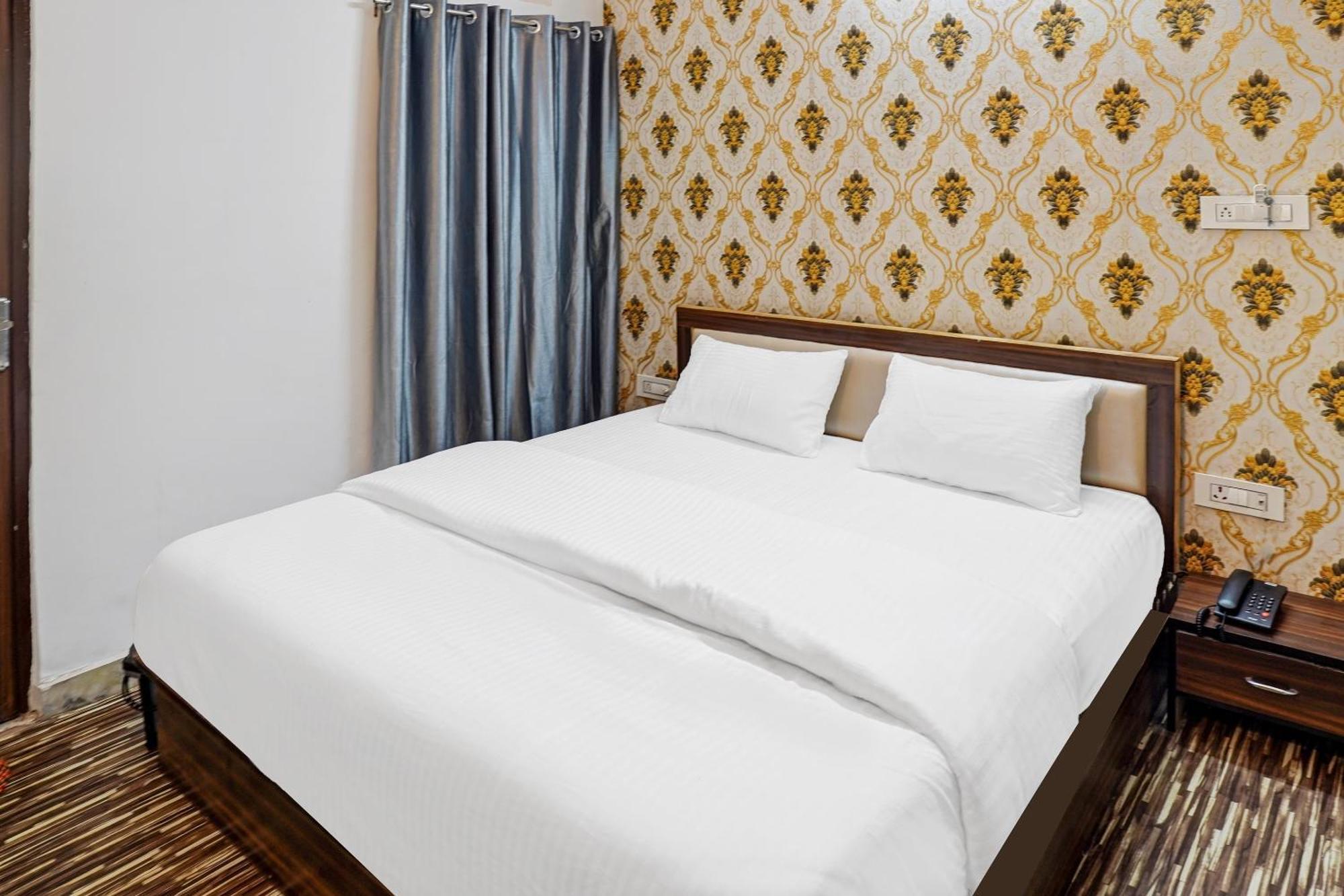 Hotel O Knights