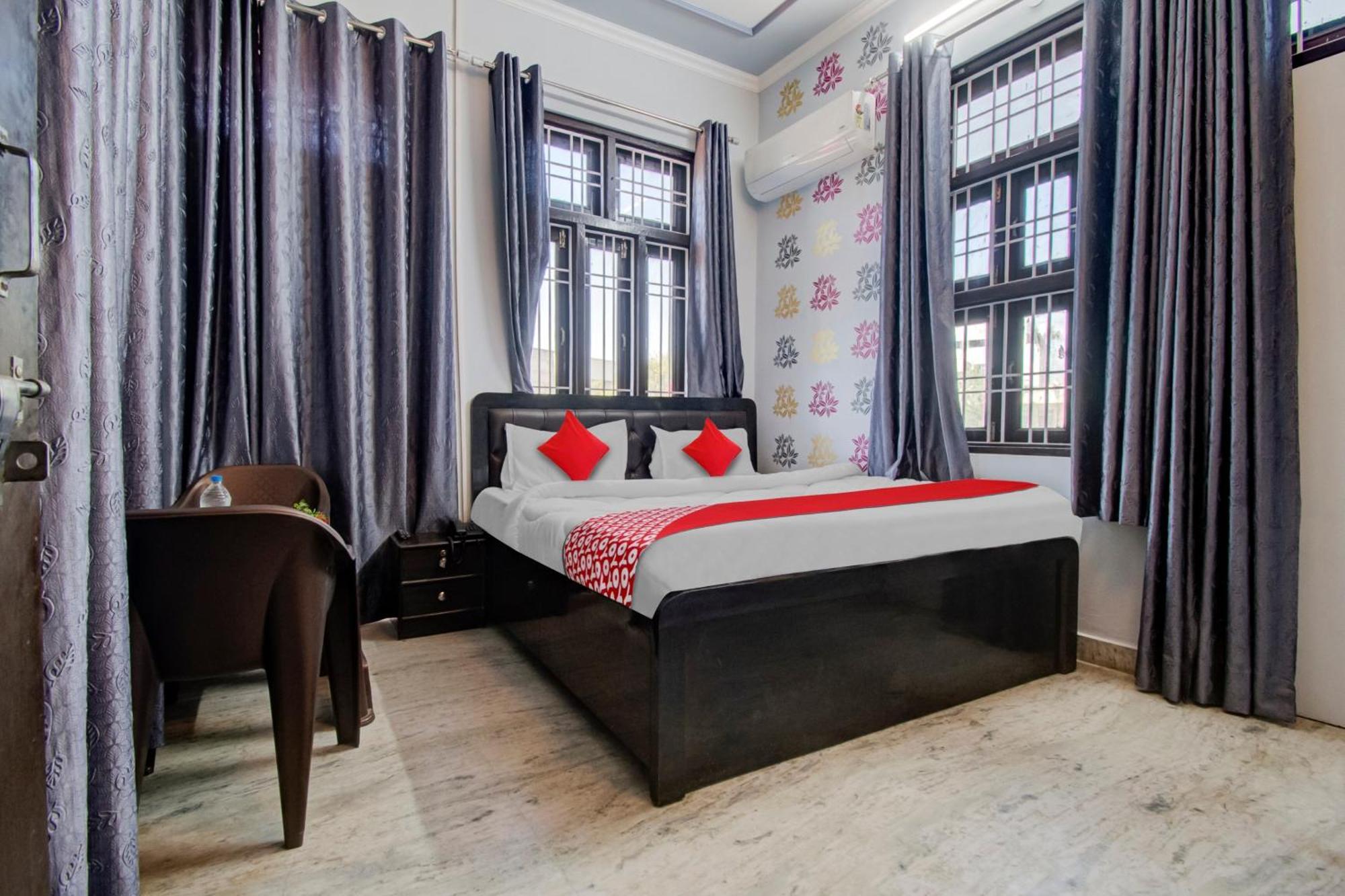 Oyo Flagship 81130 Vanya 3* Jaipur
