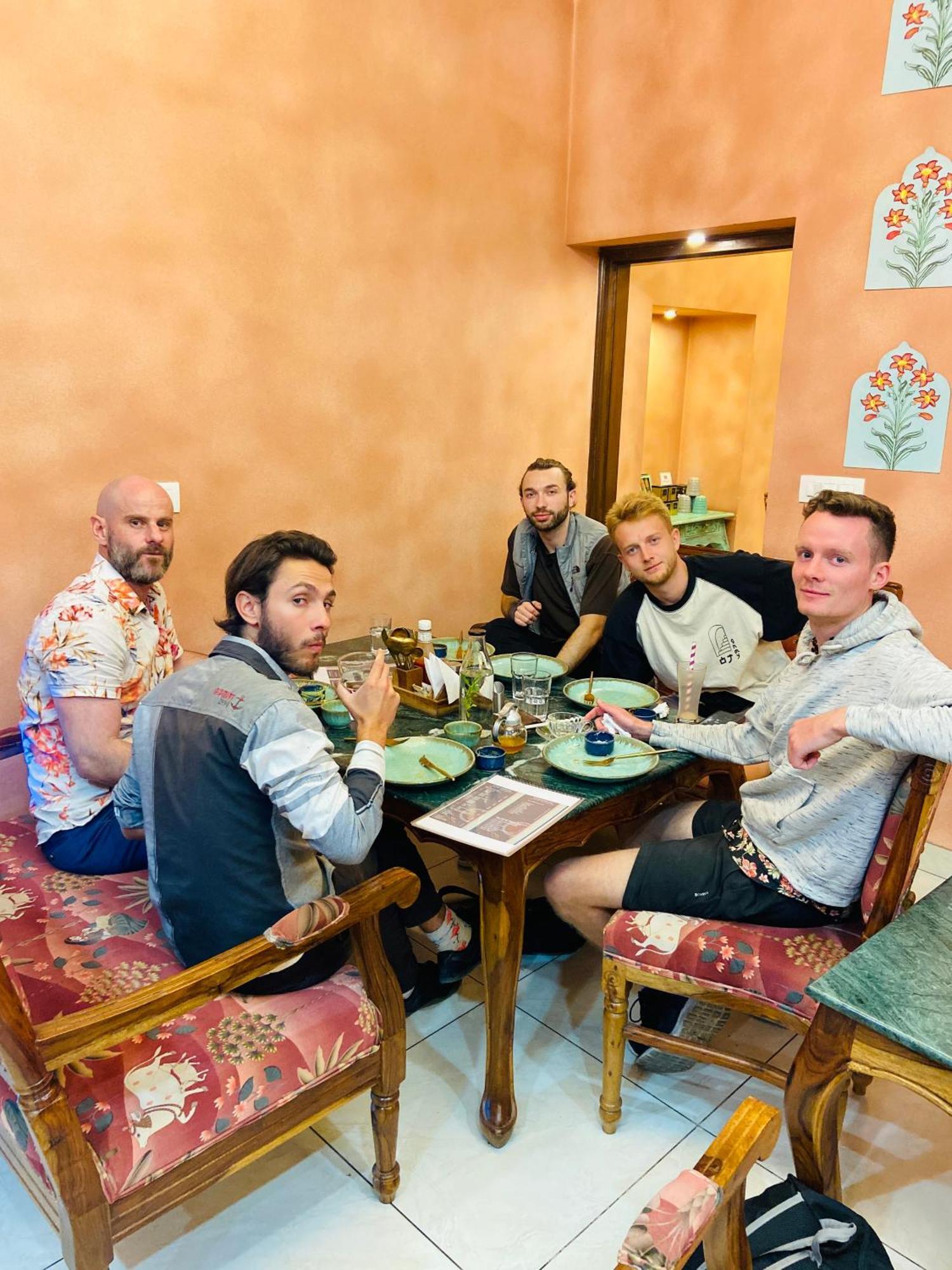 Baari The House Of Fusion Guest house
