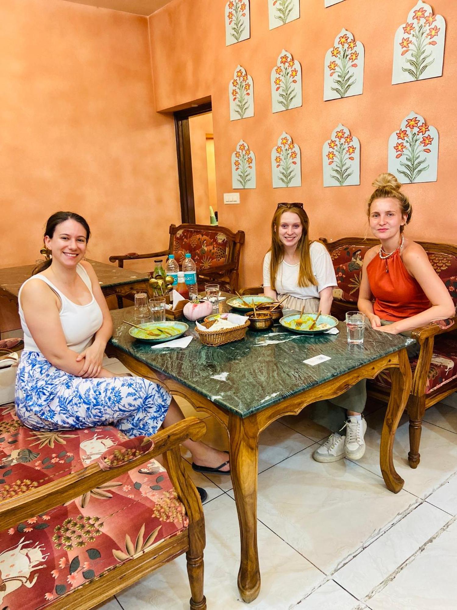 Baari The House Of Fusion Guest house