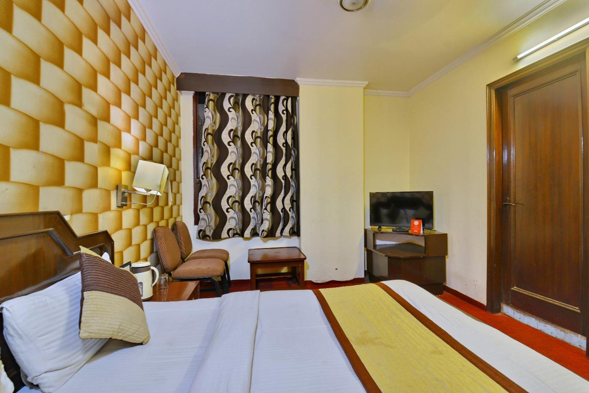 Hotel Maharani Plaza 3*