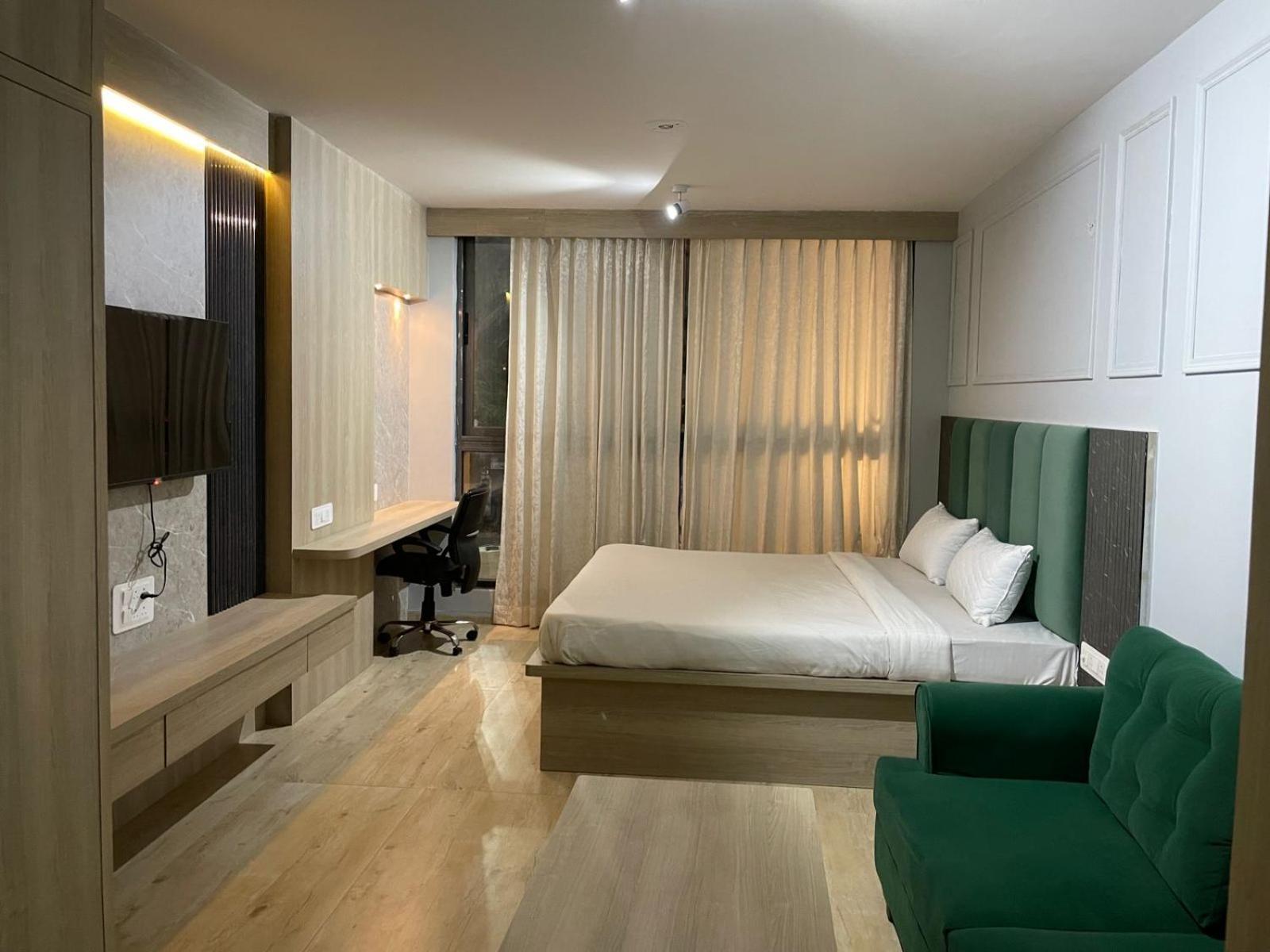Apartment Upasana First Avenue