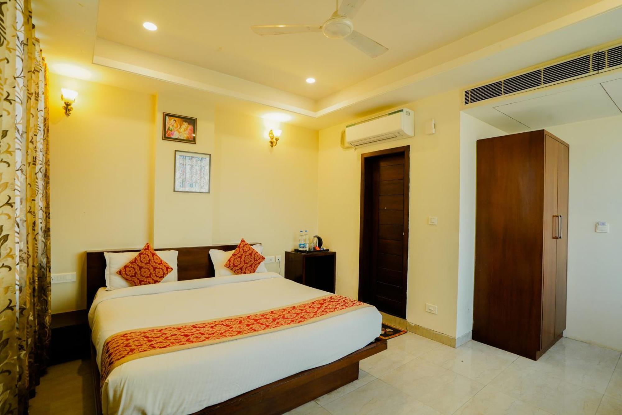 Hotel Cheelgadi Jaipur