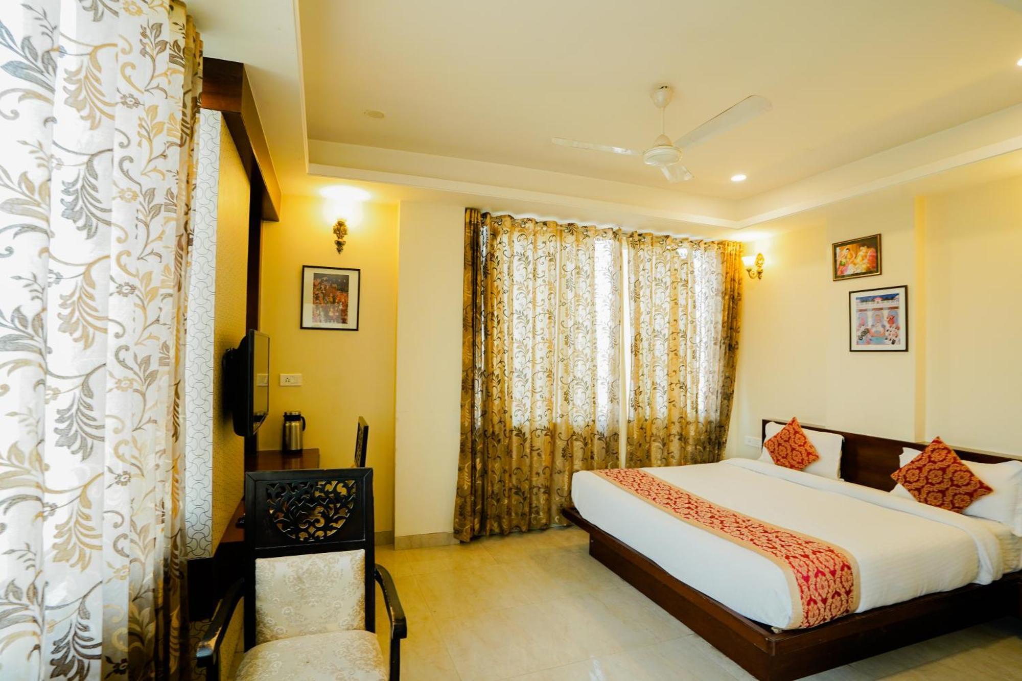 Hotel Cheelgadi 3*