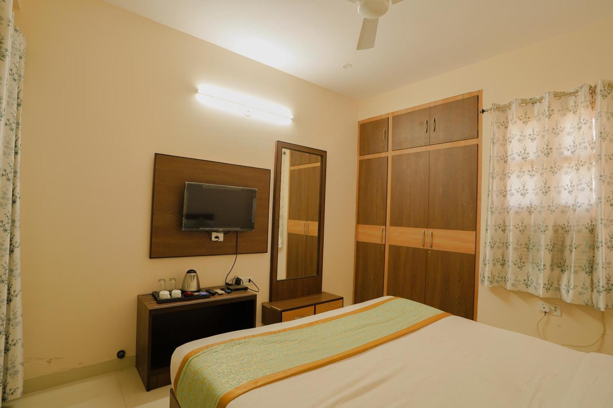 Hotel Cheelgadi 3*
