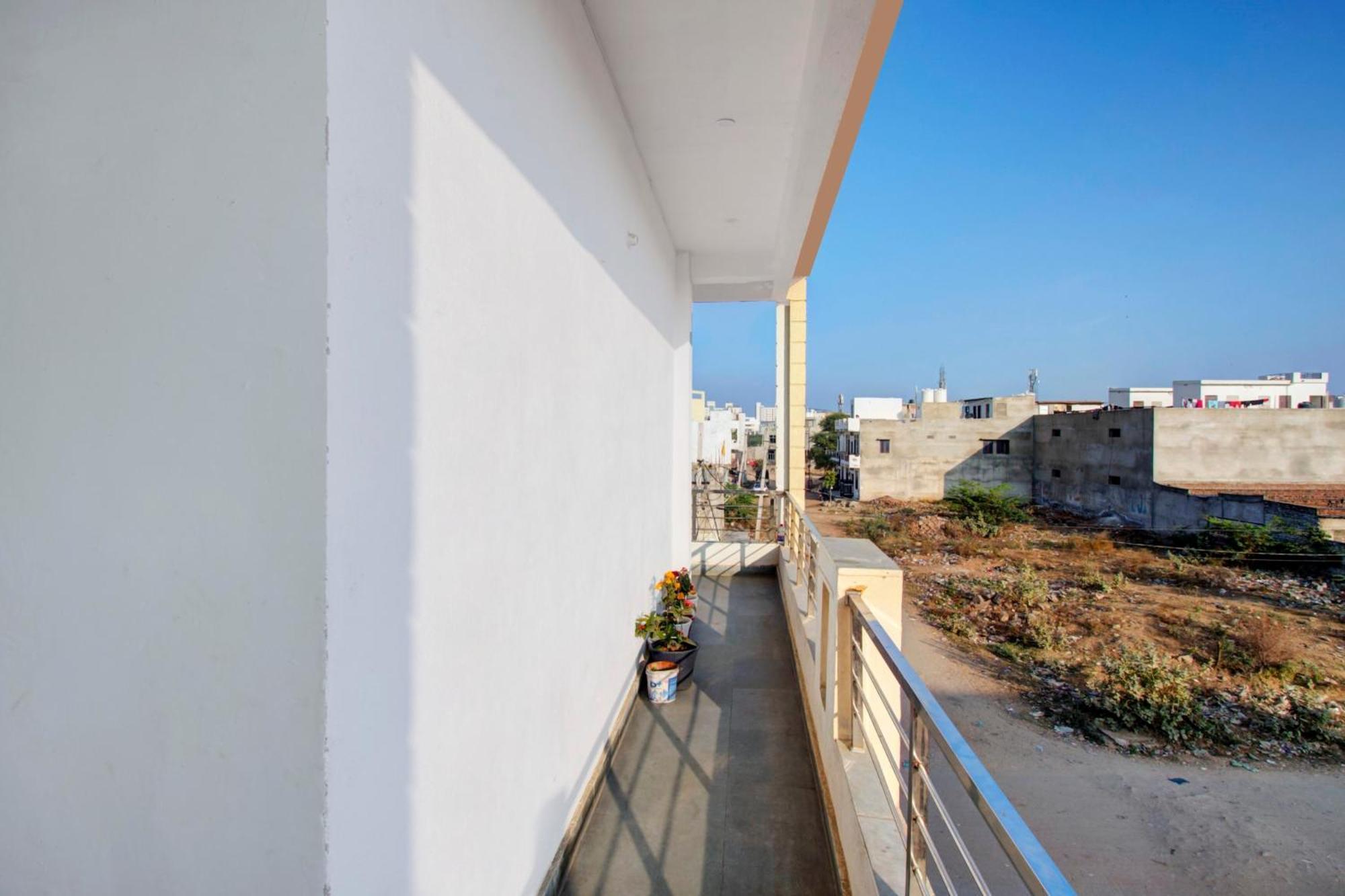 Hotel O Kanha 3*