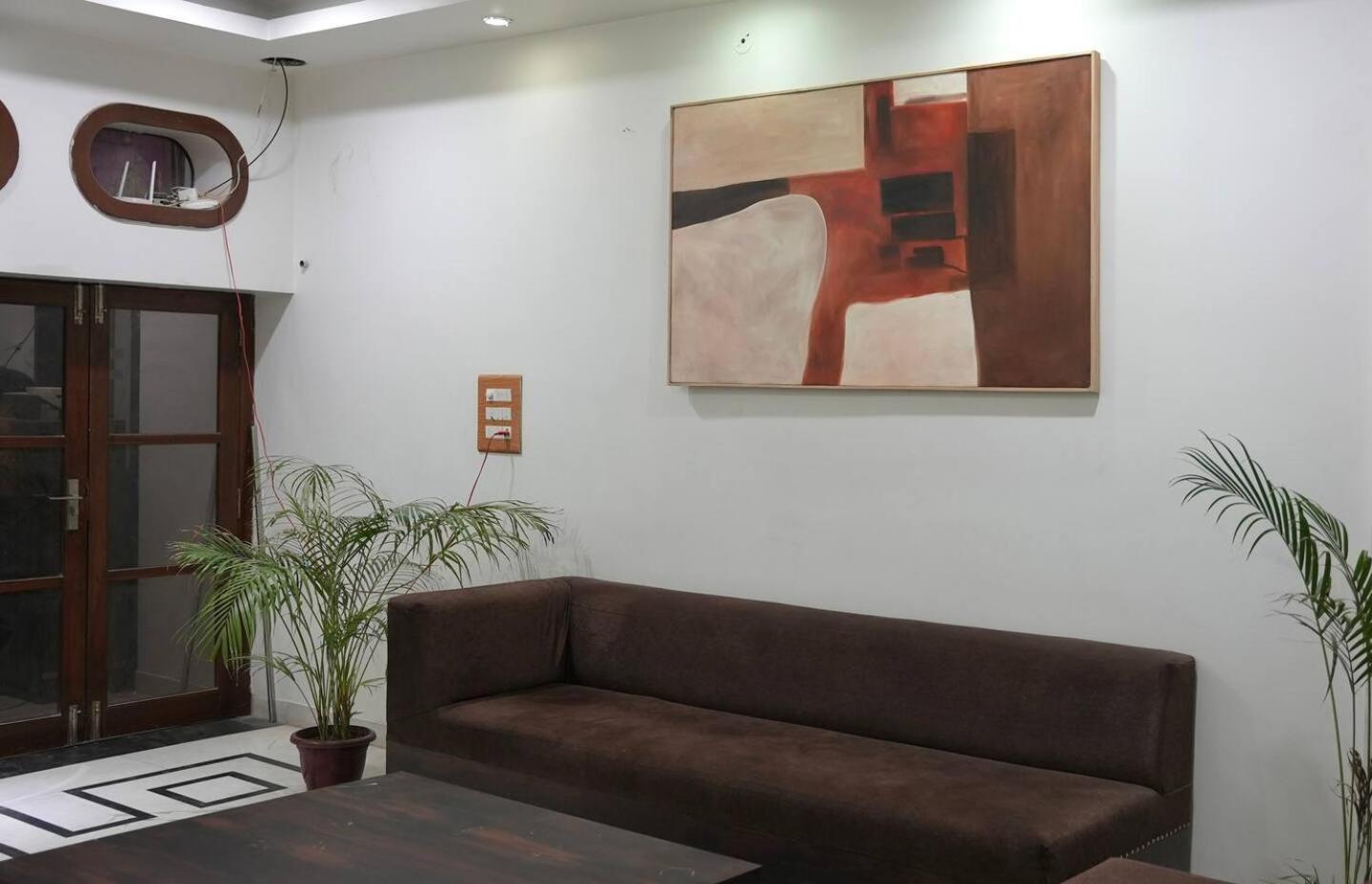Art Cave Studio Apartment *