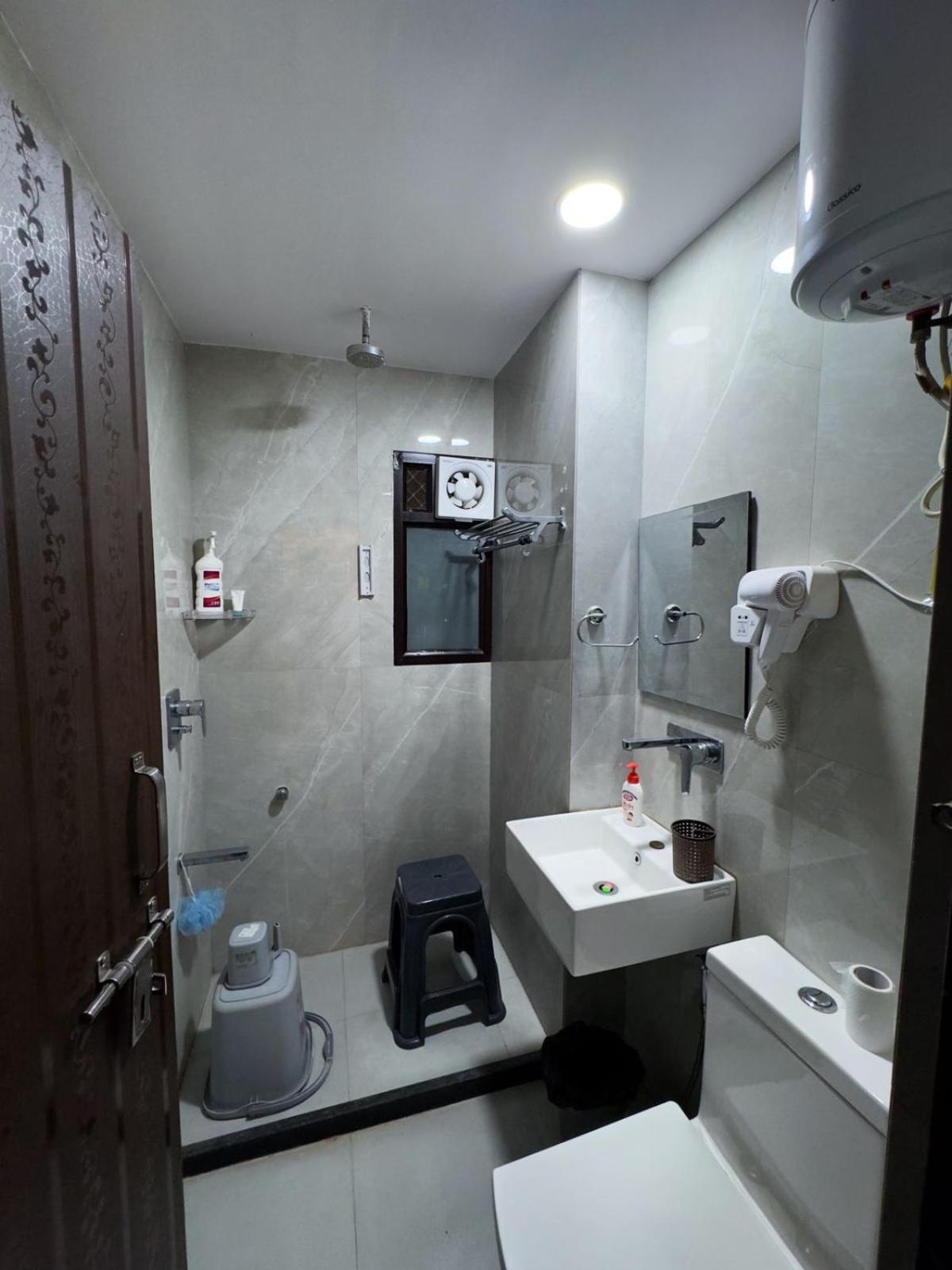 Casa Paradis- Secure, Cozy& Peaceful Paradise In Heart Of Happening Colony * Jaipur