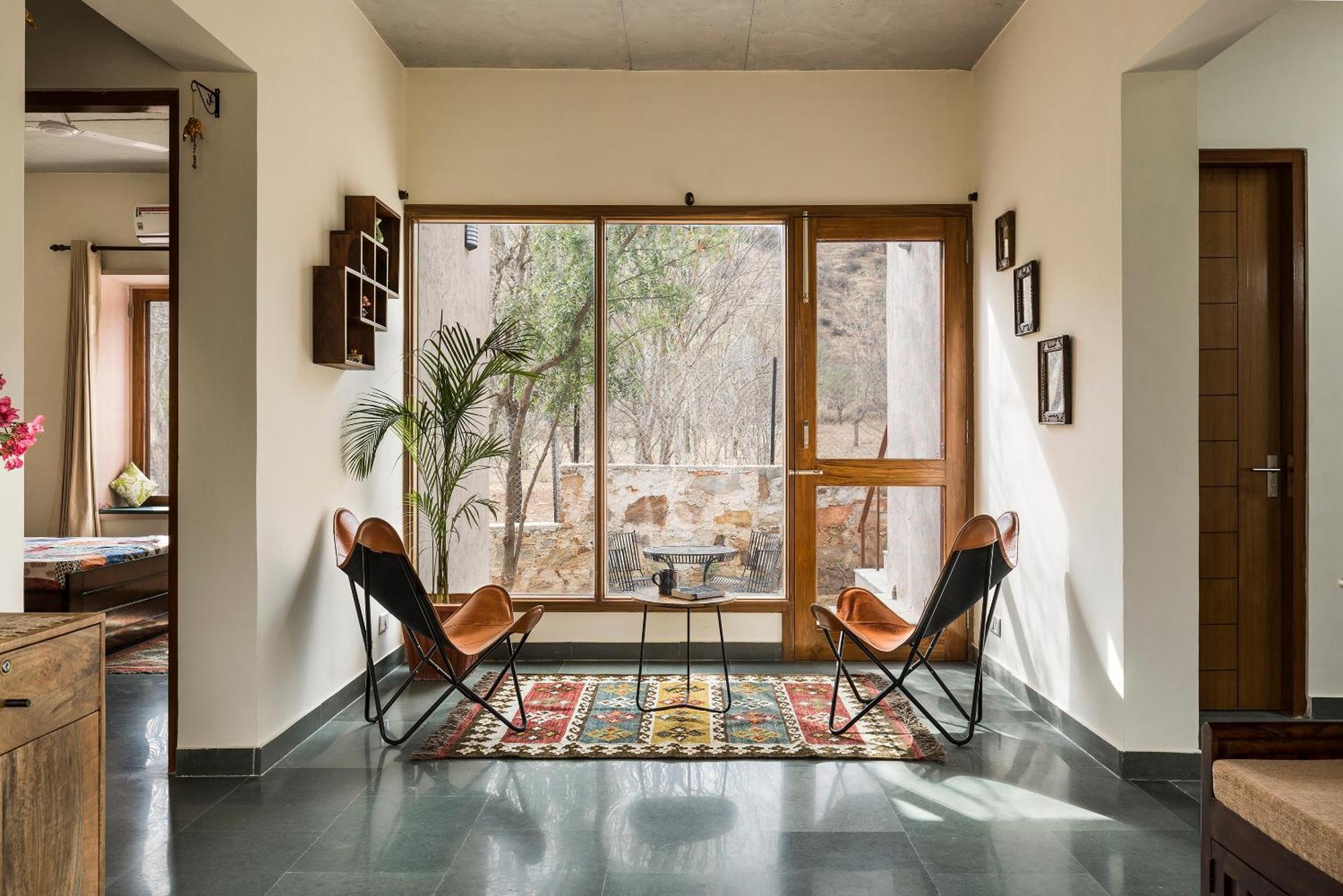 Stayvista The Owl House: Hillside With Terrace And Lawn Jaipur