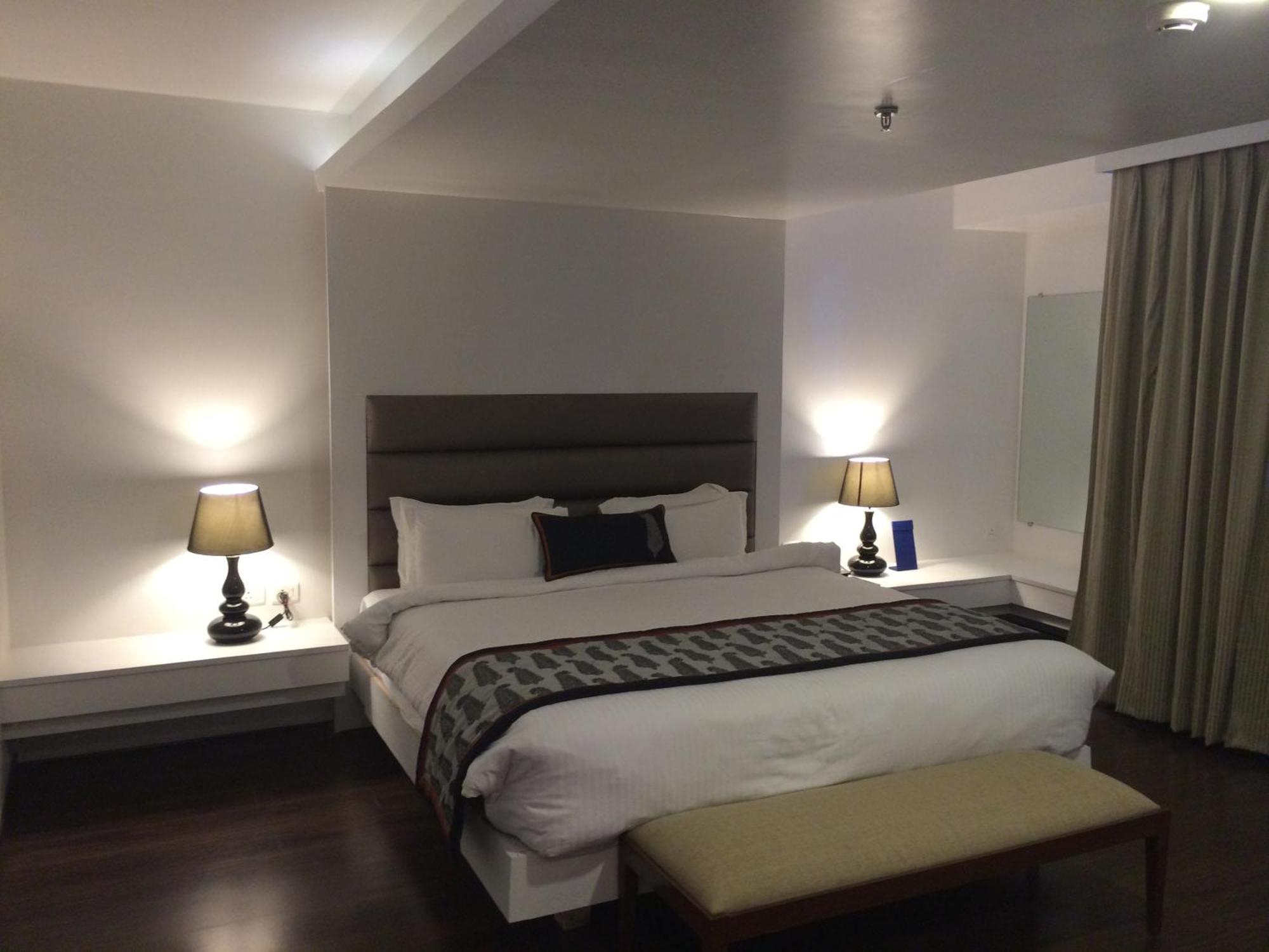 Golden Tulip Hotel Jaipur