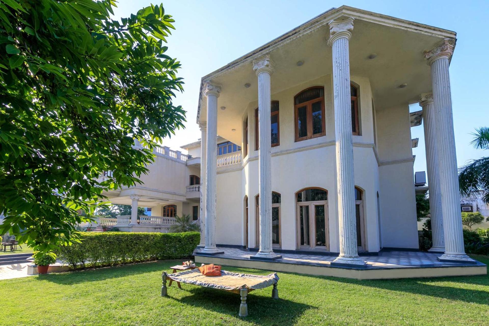 Stayvista's Krishnalaya Mansion: Luxurious Retreat With Indoor Pool & Leisure Amenities