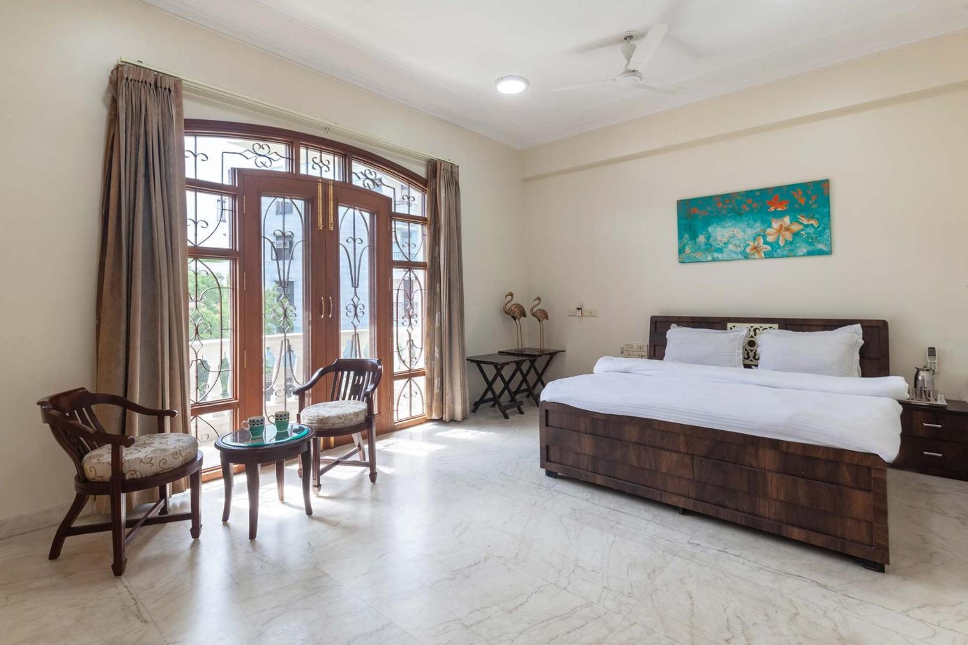 Stayvista's Krishnalaya Mansion: Luxurious Retreat With Indoor Pool & Leisure Amenities Villa Jaipur