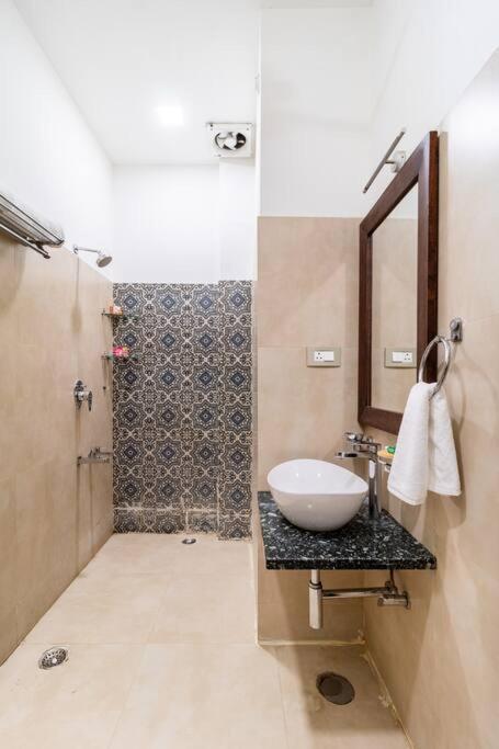 Holiday home Stylish & Cozy Retreat With Jacuzzi *