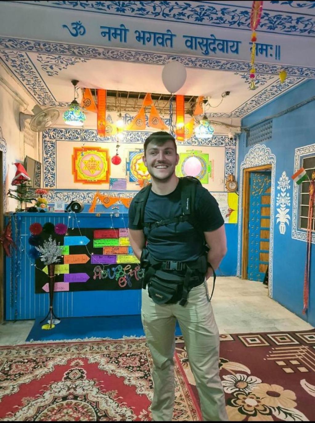 House Of Touristers & Cafe Guest house *