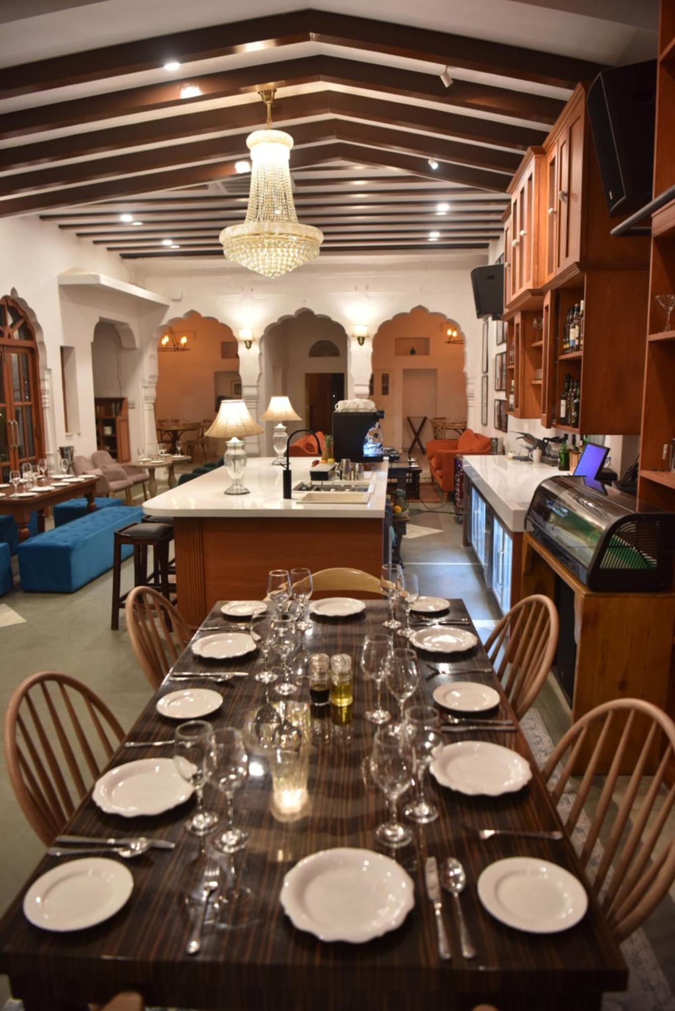 Guest house Chirmi Palace *