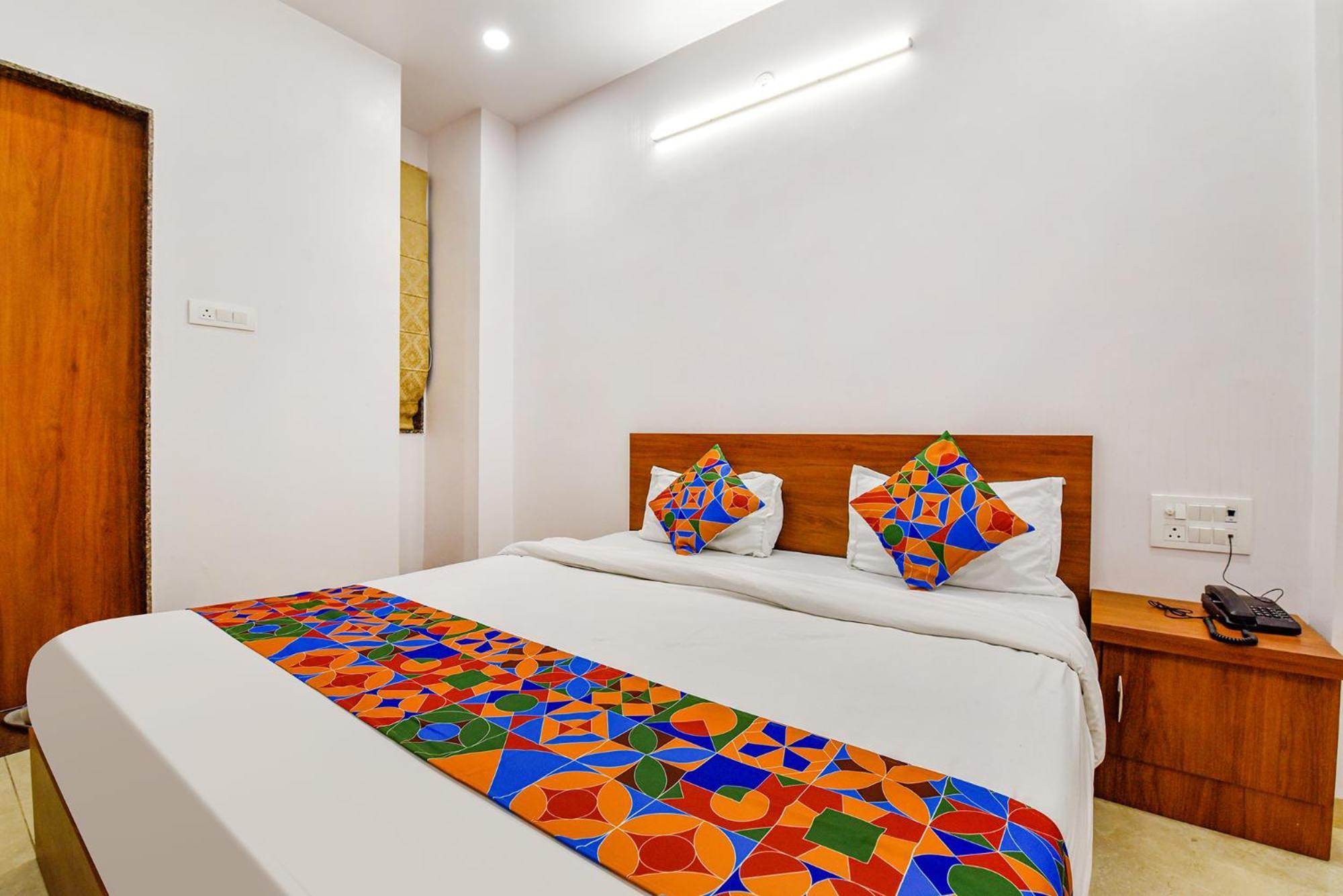 Fabhotel Deep Palace 3*