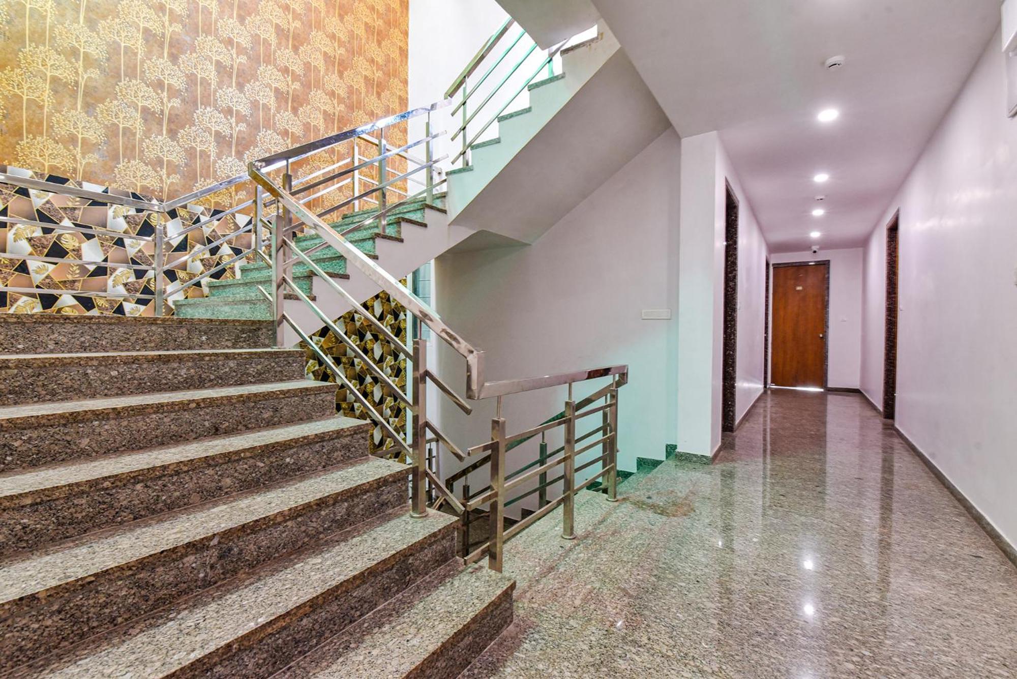 Fabhotel Deep Palace