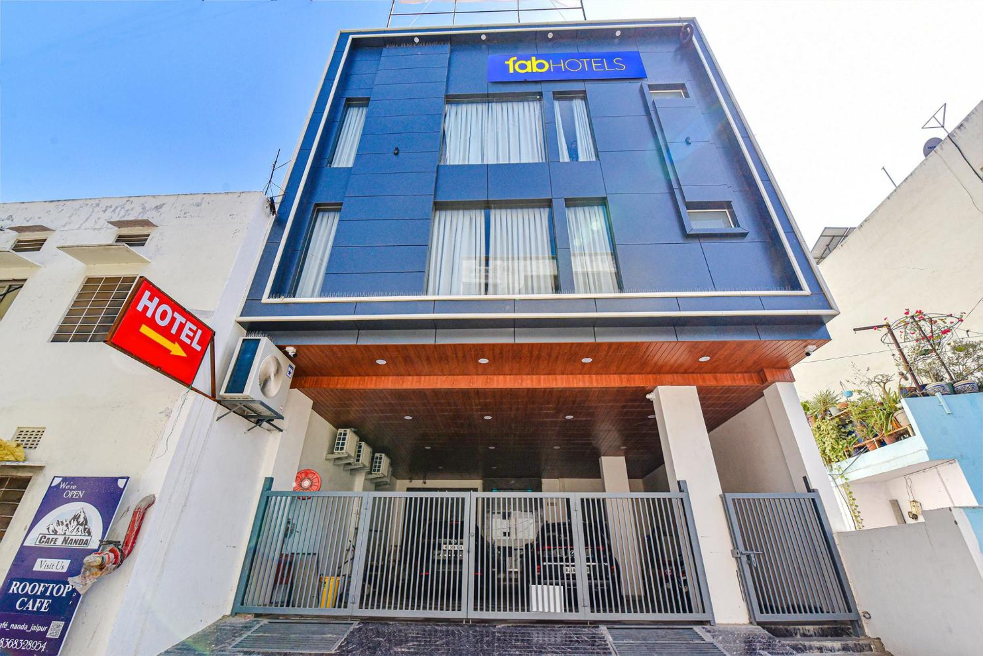 Fabhotel Deep Palace 3*