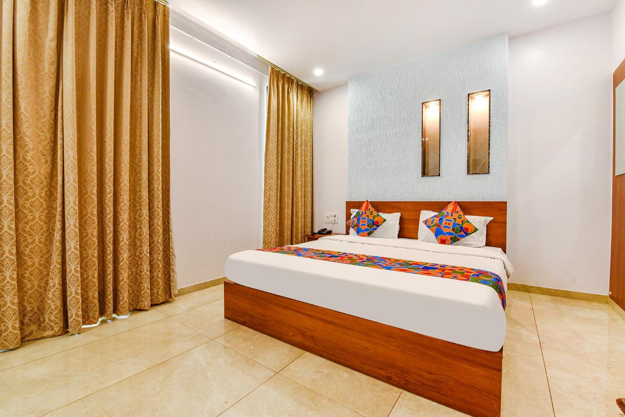 Fabhotel Deep Palace 3*
