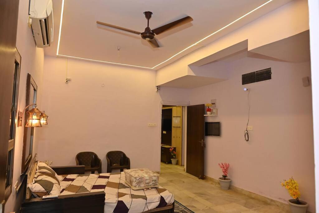 Colonel's * Jaipur